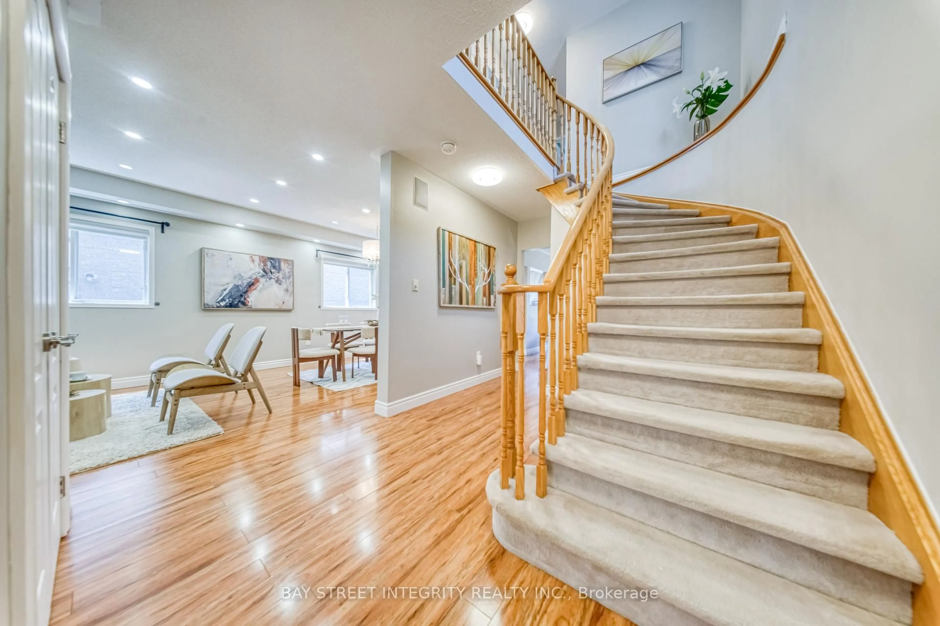 Unknown for 129 Fadine Rd, Newmarket Ontario L3X 2P2