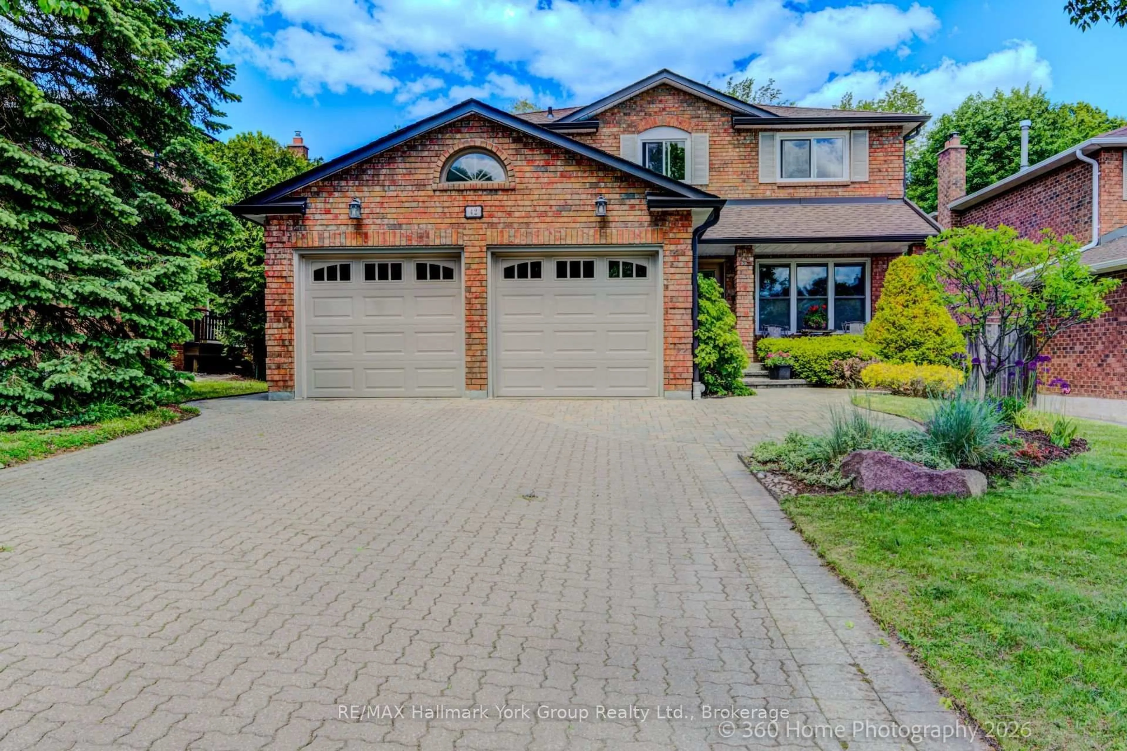 Home with brick exterior material, street for 42 Lanewood Dr, Aurora Ontario L4G 4T8