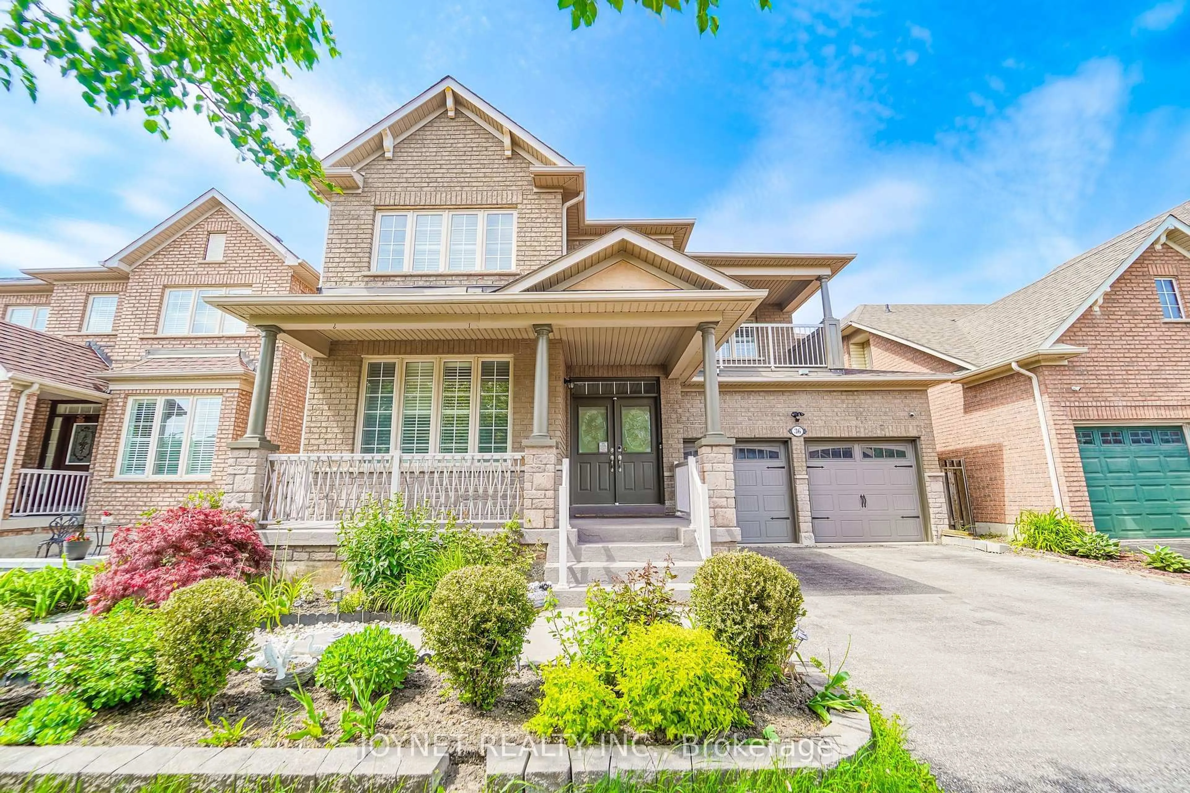Home with brick exterior material, street for 36 Newbridge Ave, Richmond Hill Ontario L4E 3Z9