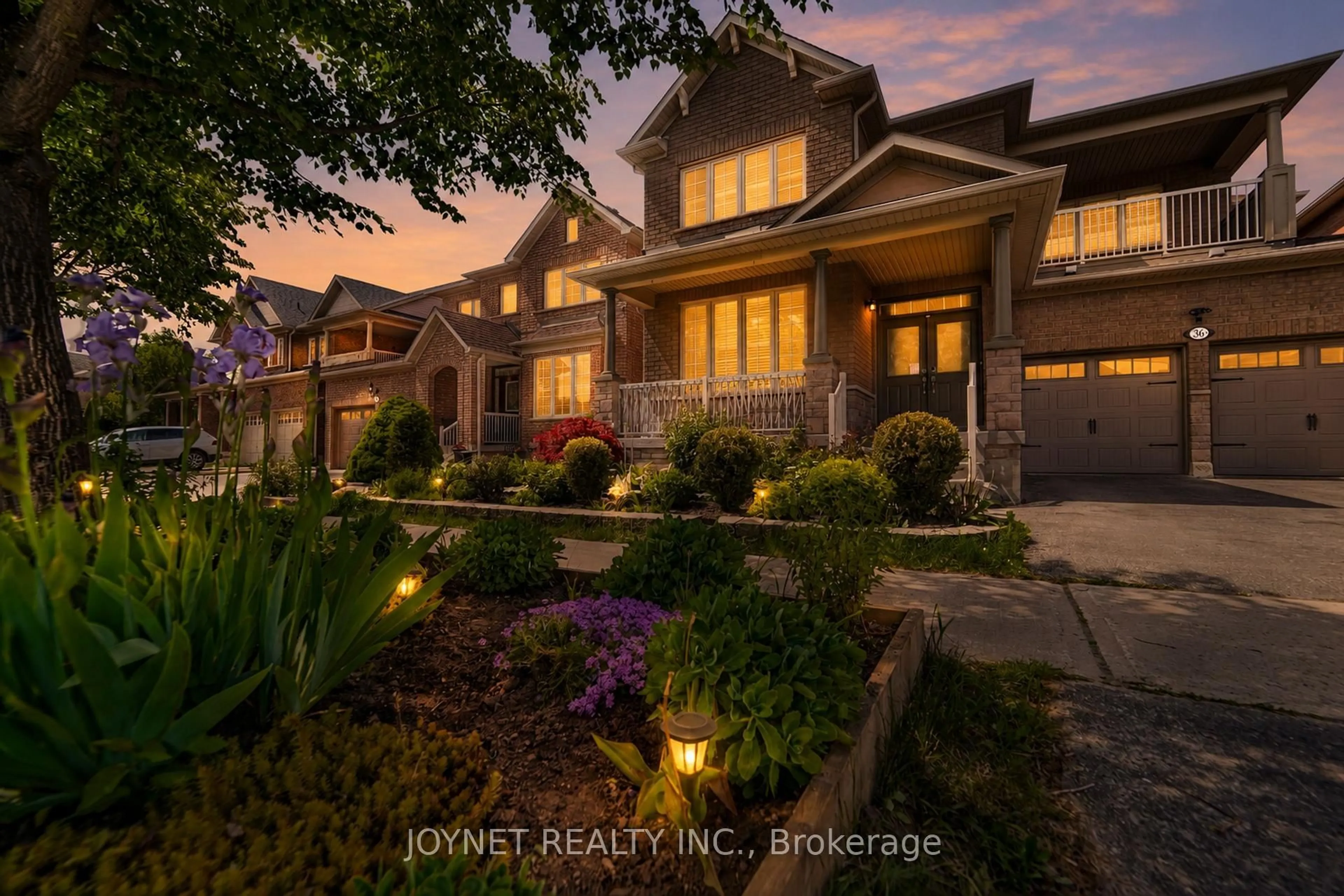 Home with brick exterior material, street for 36 Newbridge Ave, Richmond Hill Ontario L4E 3Z9
