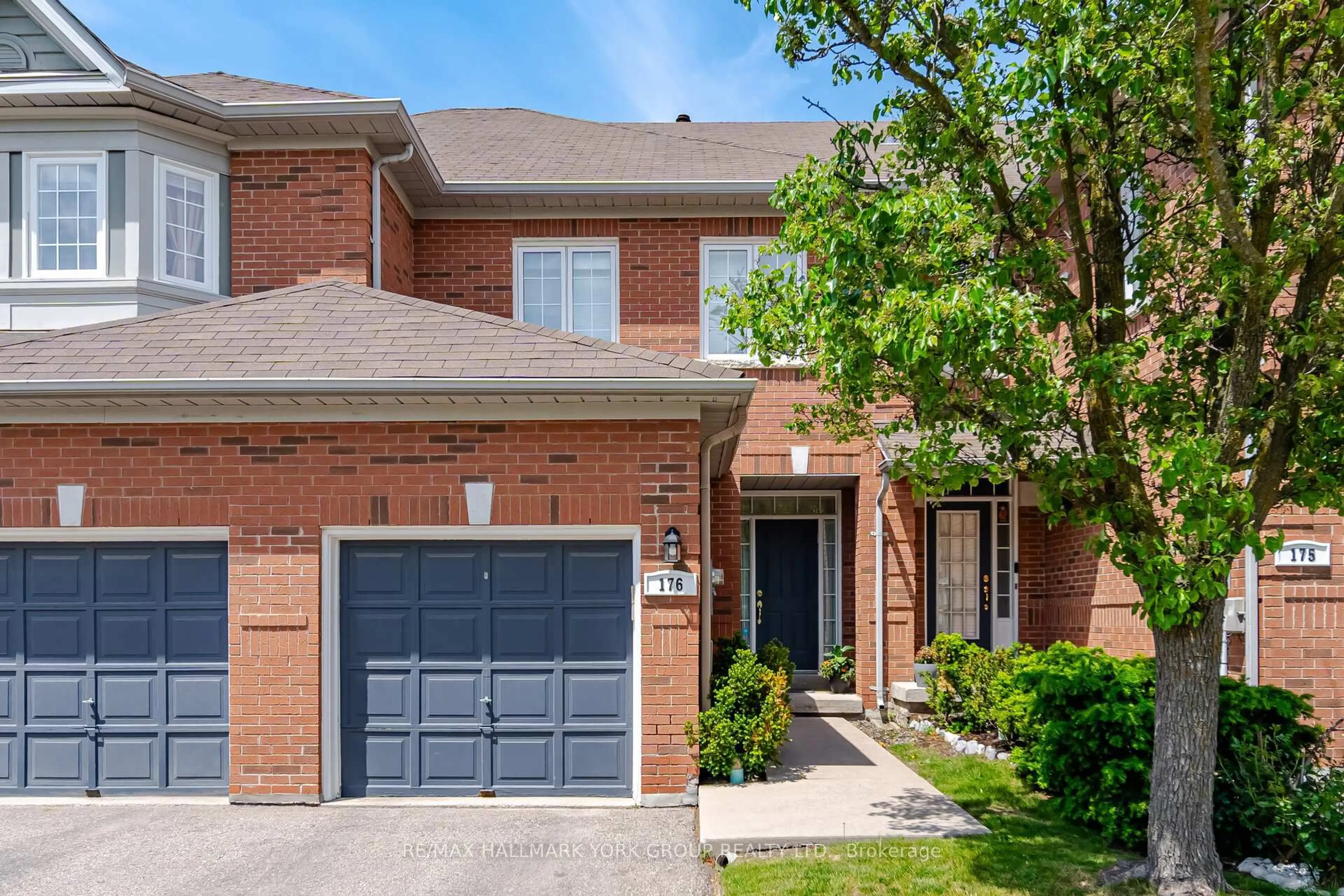 Home with brick exterior material, street for 190 Harding Blvd #176, Richmond Hill Ontario L4C 0J9