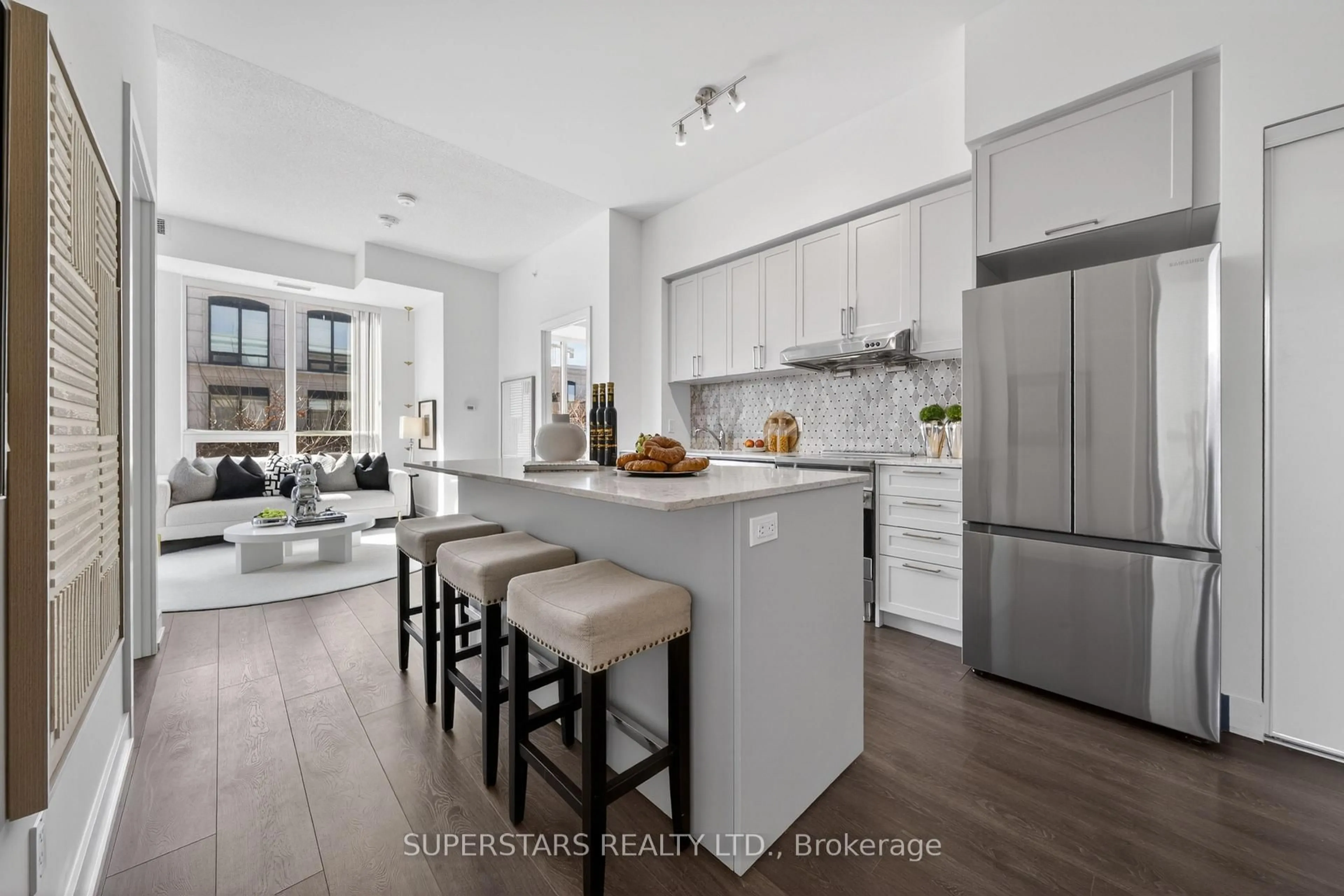 Open concept kitchen, unknown for 278 Buchanan Dr #817, Markham Ontario L3R 6J1