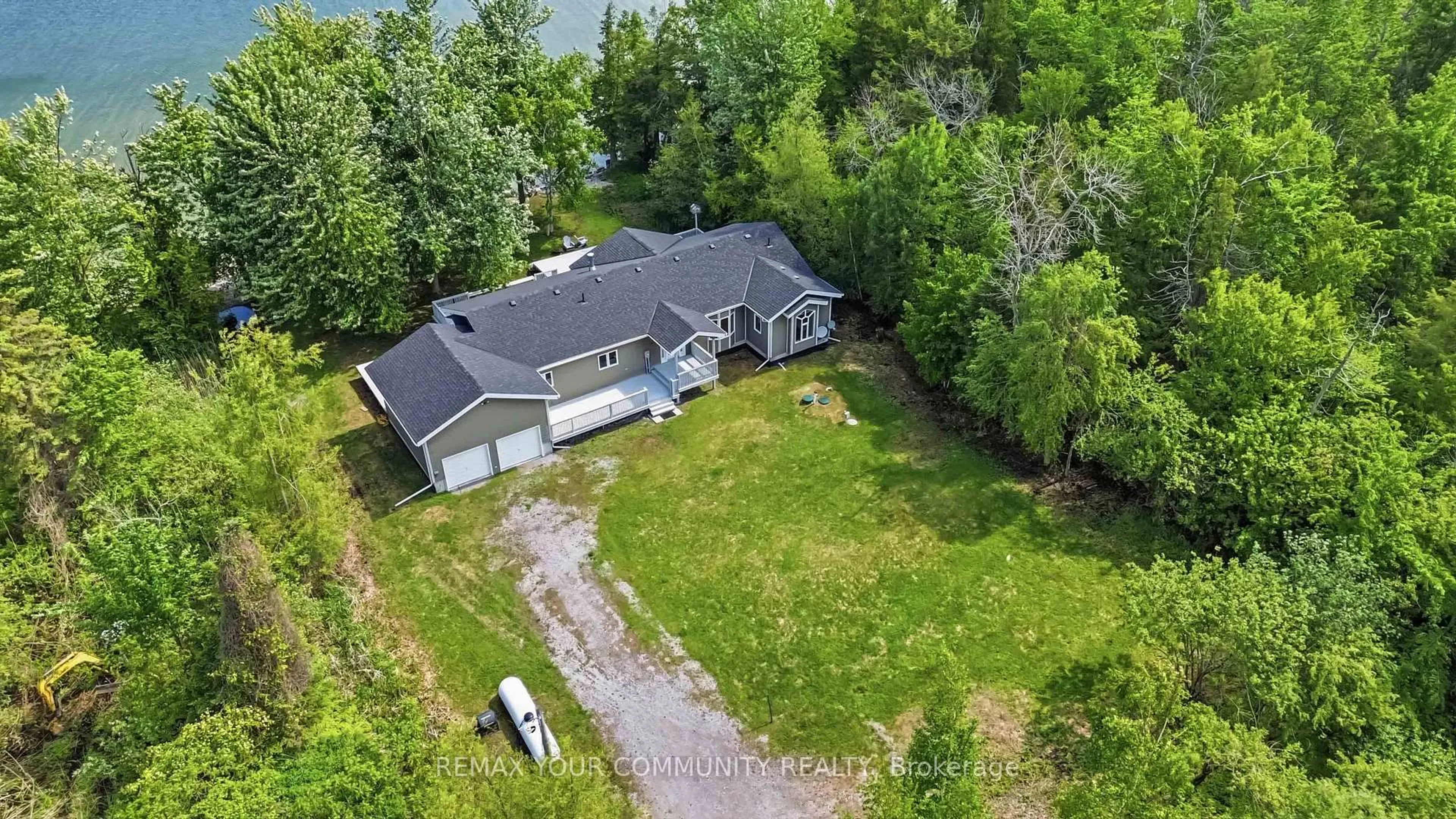 A pic from outside/outdoor area/front of a property/back of a property/a pic from drone, unknown for 1699 Chief Joseph Snake Rd, Georgina Islands Ontario L0E 1R0