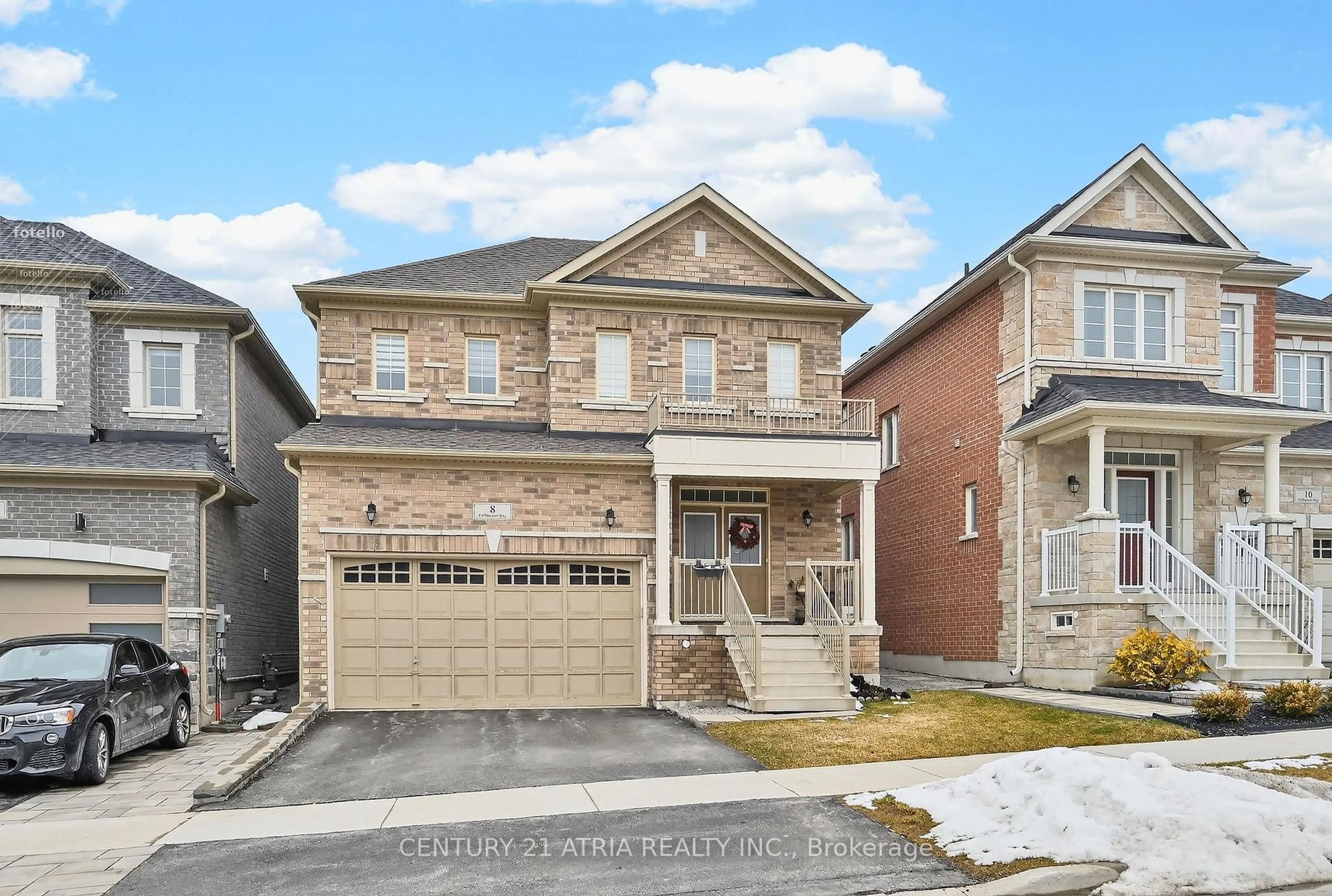 Home with brick exterior material, street for 8 Fallharvest Way, Whitchurch-Stouffville Ontario L4A 4V8