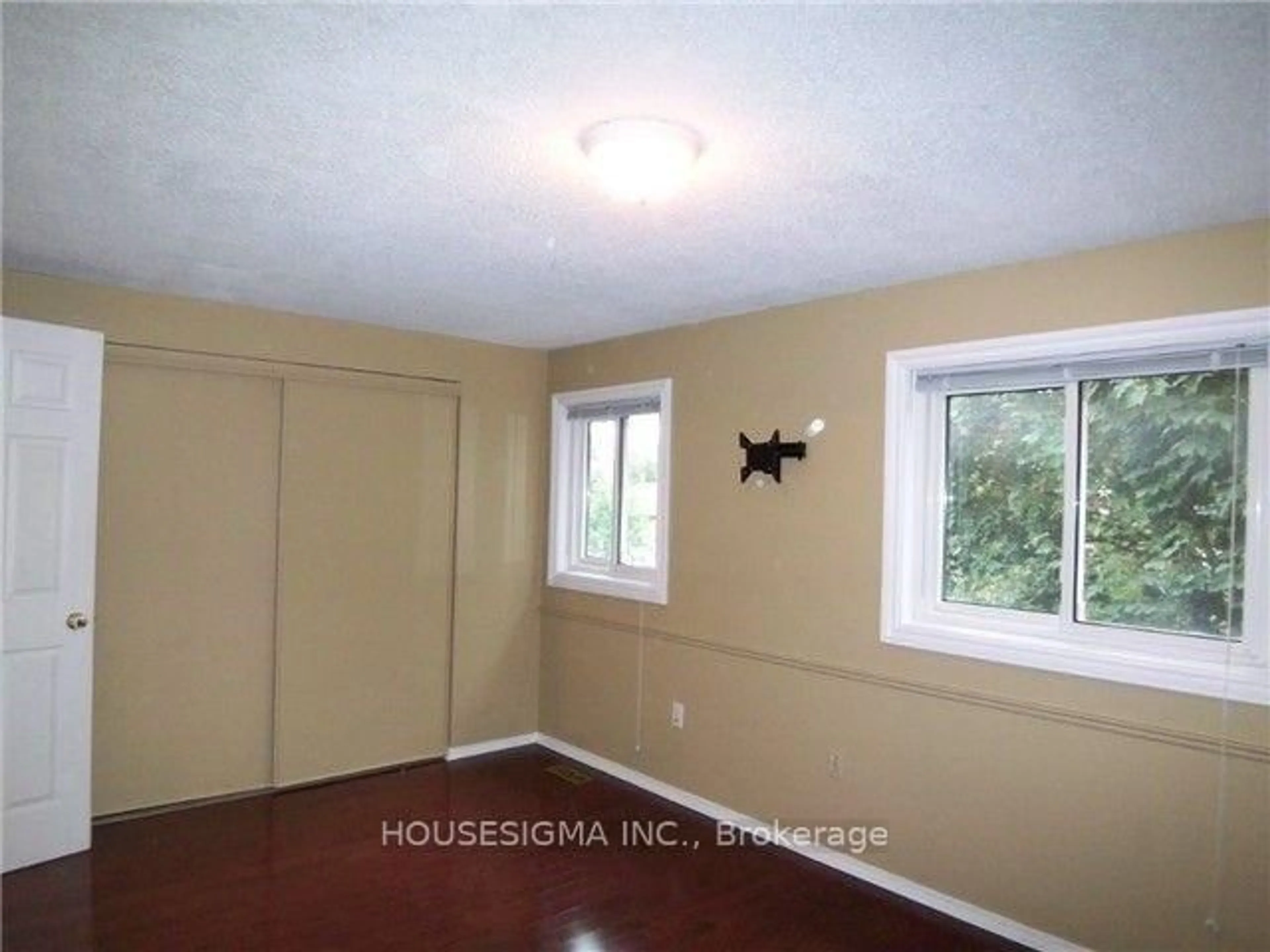 A pic of a room for 90 Miley Dr, Markham Ontario L3R 4V4