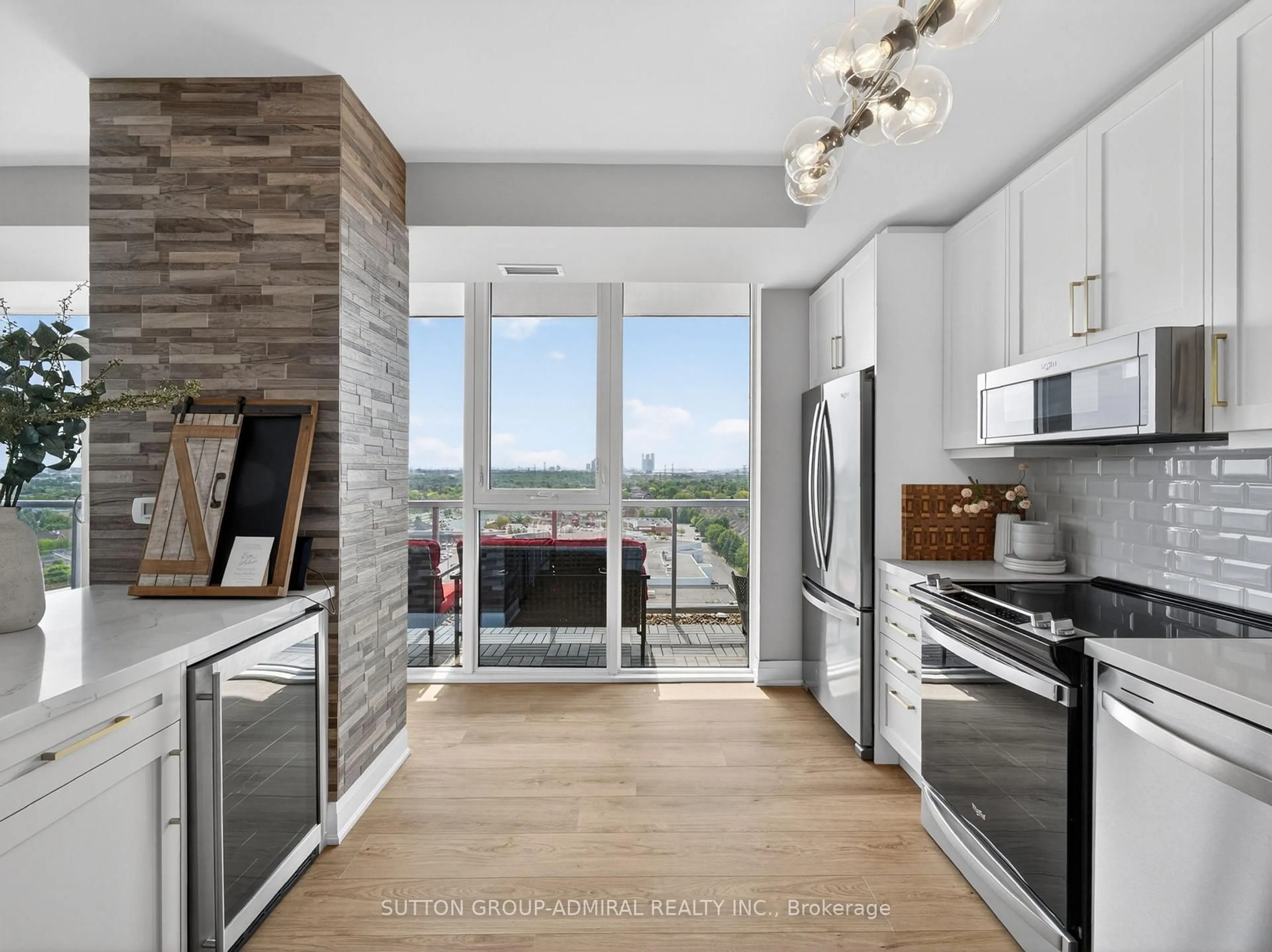 Open concept kitchen, unknown for 10 Gatineau Dr #1303, Vaughan Ontario L4J 0L2