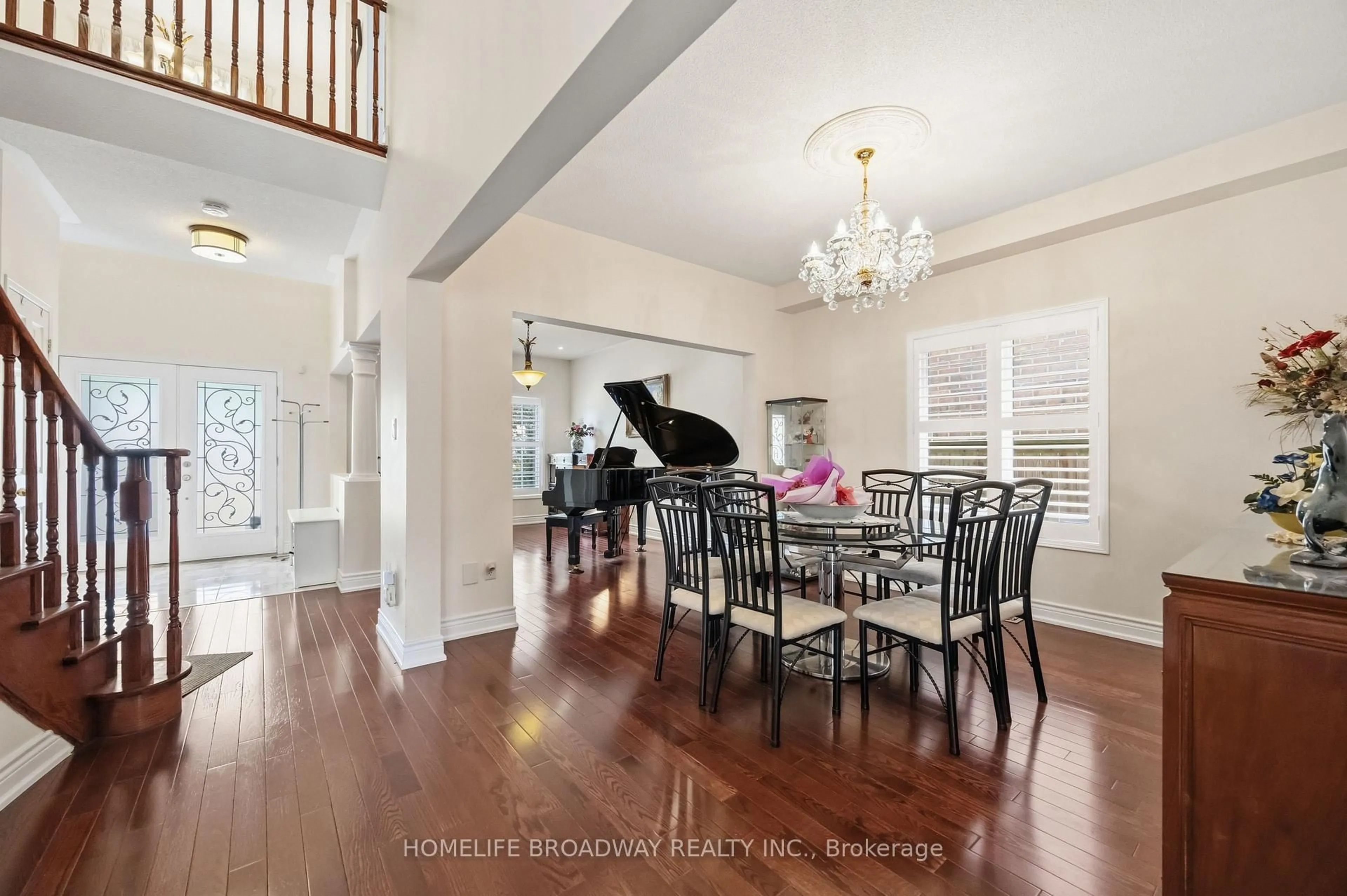 Dining room, unknown for 127 Penndutch Circ, Whitchurch-Stouffville Ontario L4A 0N9