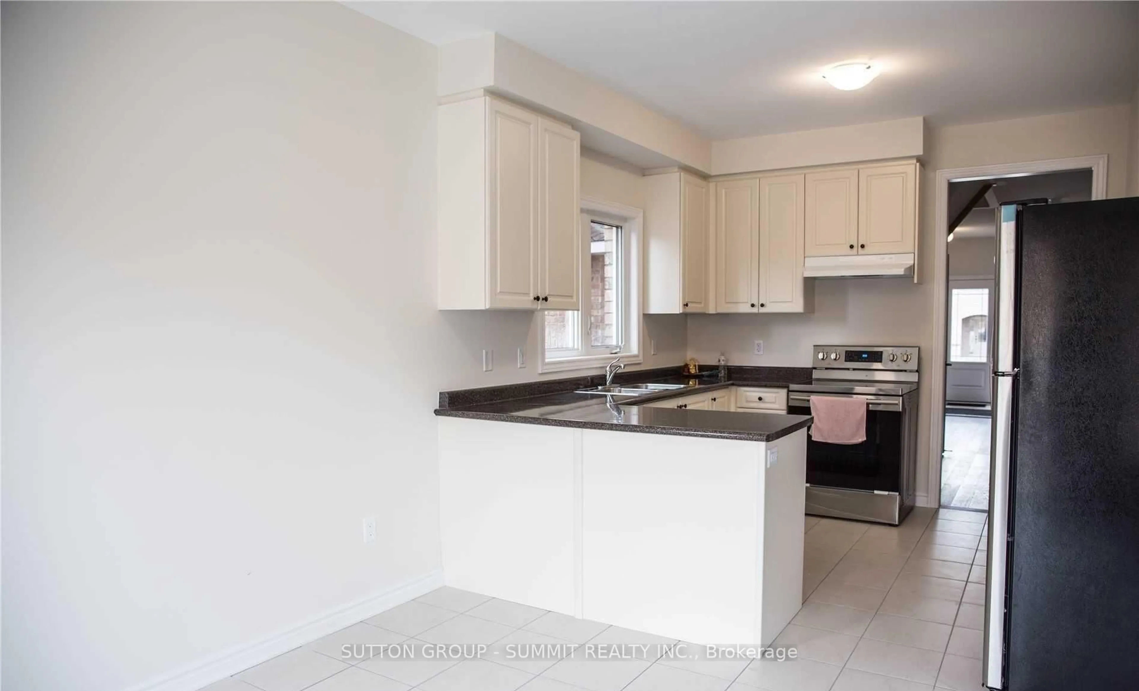 Standard kitchen, unknown for 19 Jardine St, Brock Ontario L0K 1A0