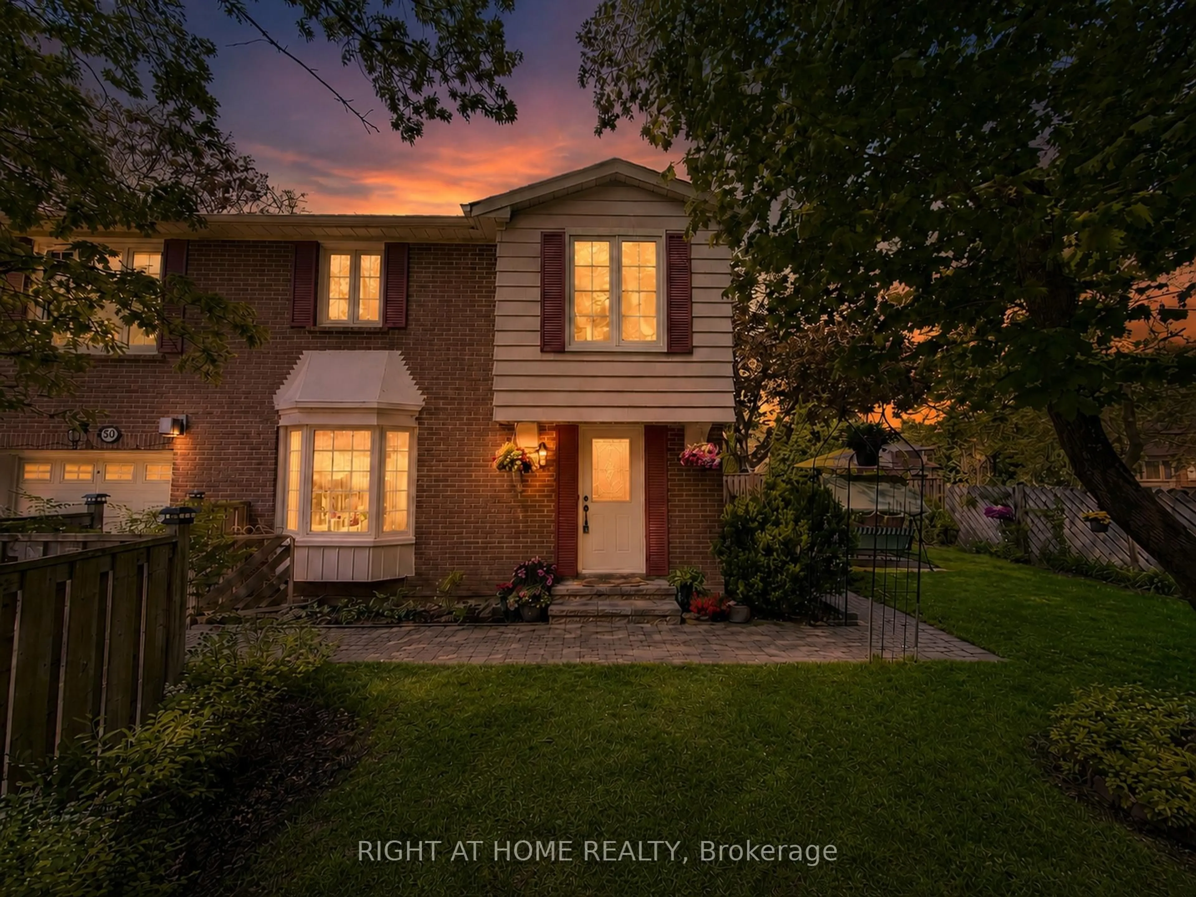 Unknown for 50 Rathfon Cres, Richmond Hill Ontario L4C 5B7