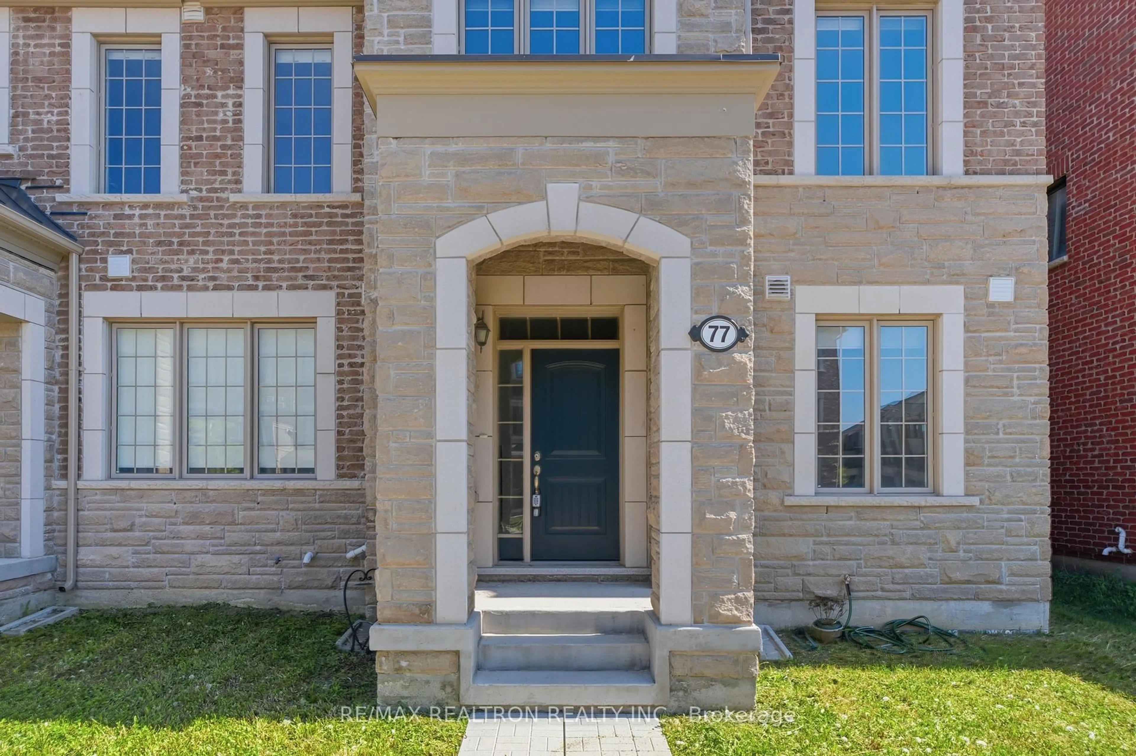 Home with brick exterior material, street for 77 Casely Ave, Richmond Hill Ontario L4S 0K2