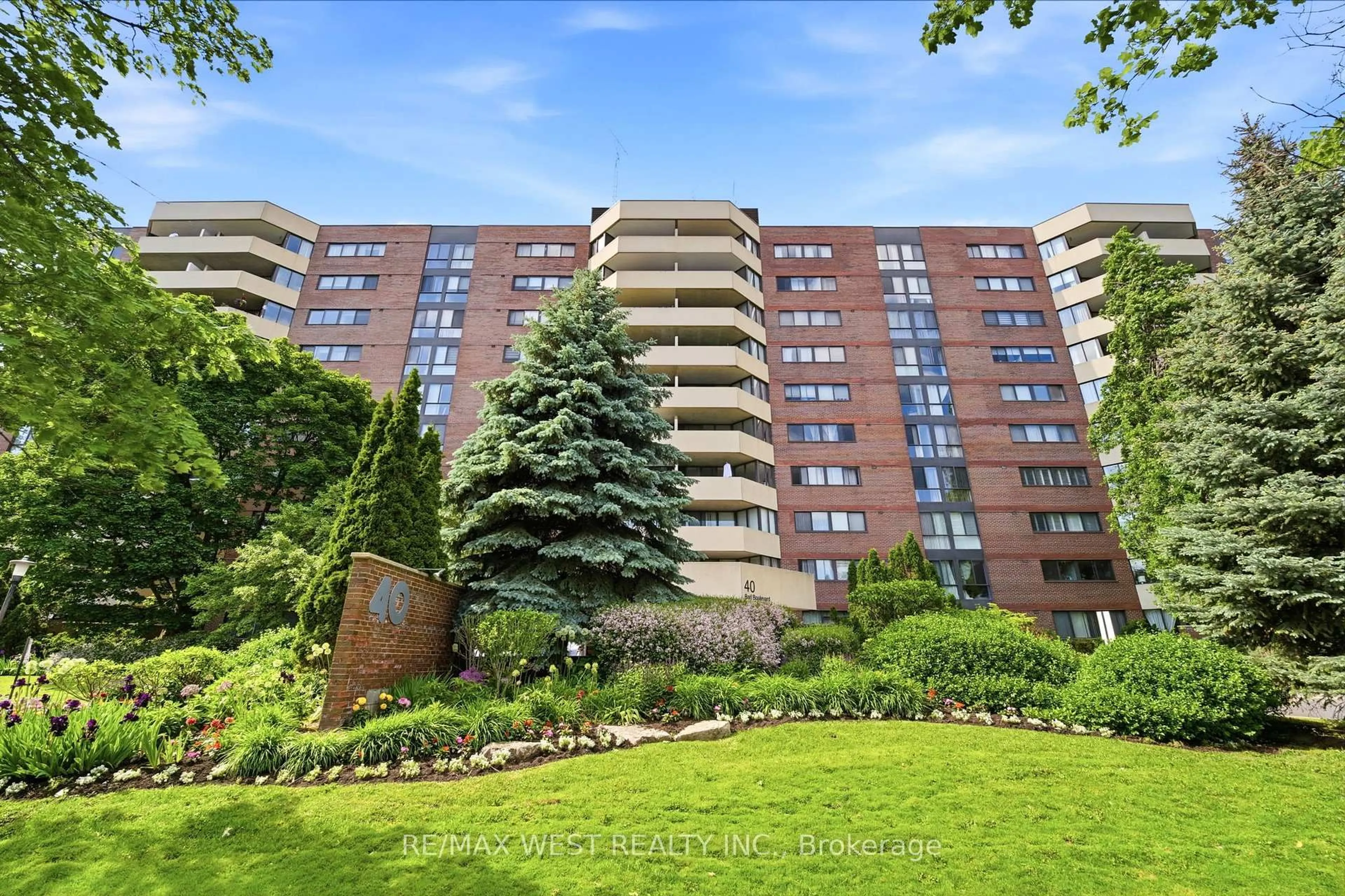 Unknown for 40 Baif Blvd #311, Richmond Hill Ontario L4C 5M9
