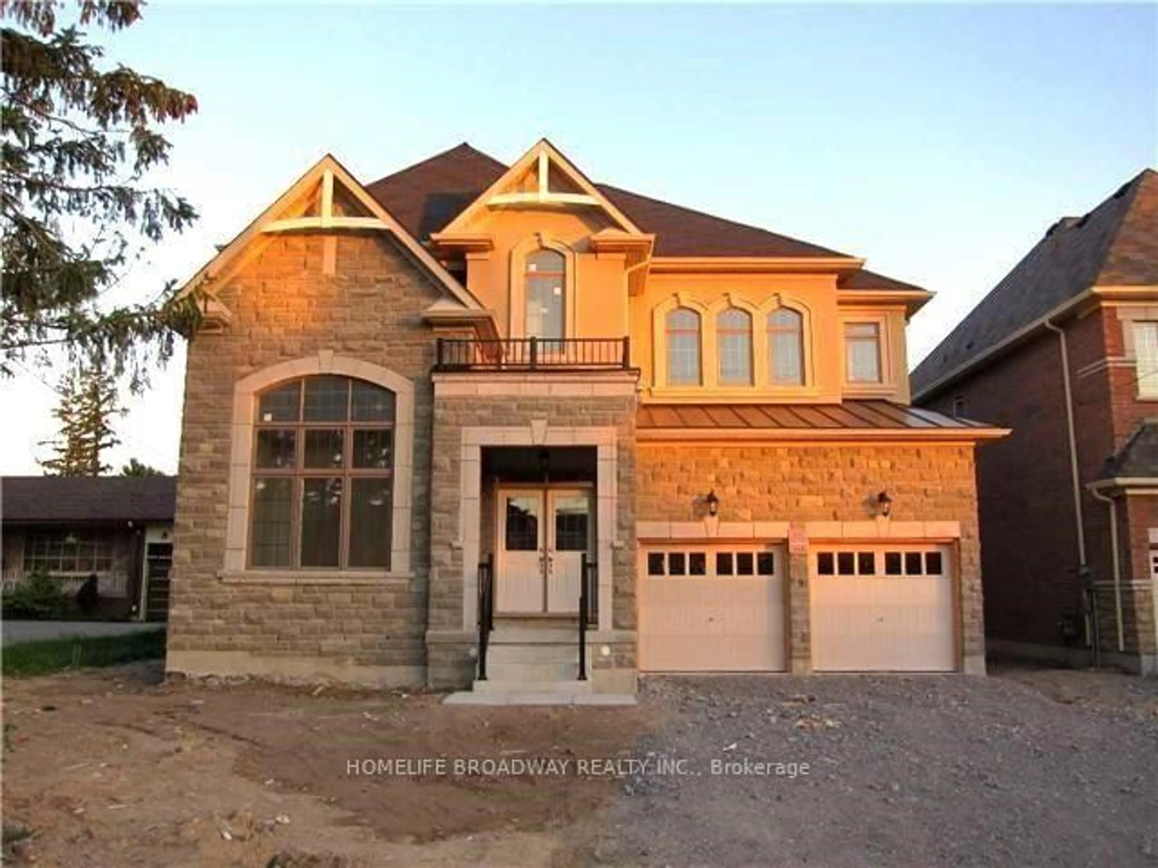 Home with brick exterior material, street for 525 Elgin Mills Rd, Richmond Hill Ontario L4C 4M3