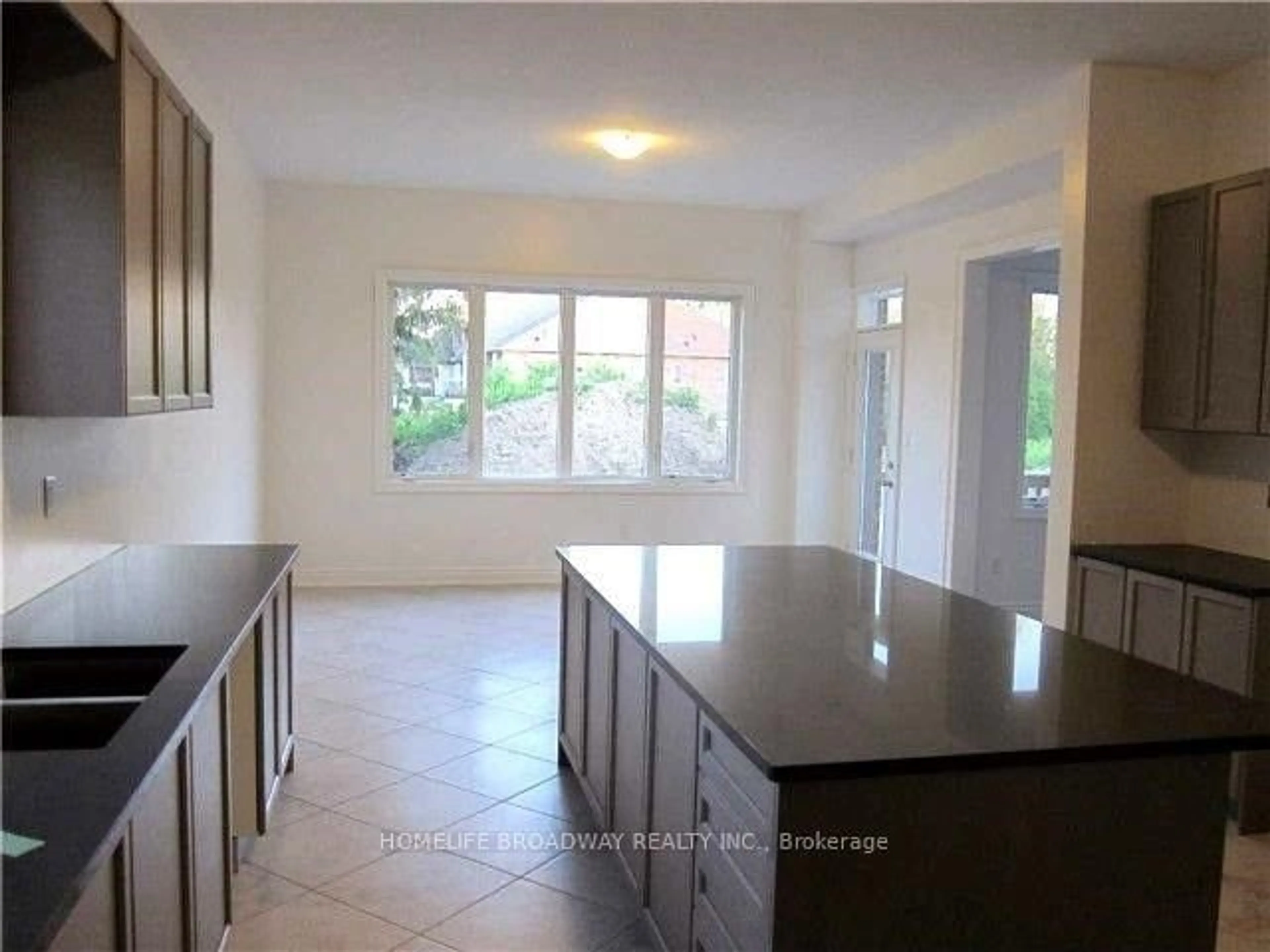 Open concept kitchen, unknown for 525 Elgin Mills Rd, Richmond Hill Ontario L4C 4M3
