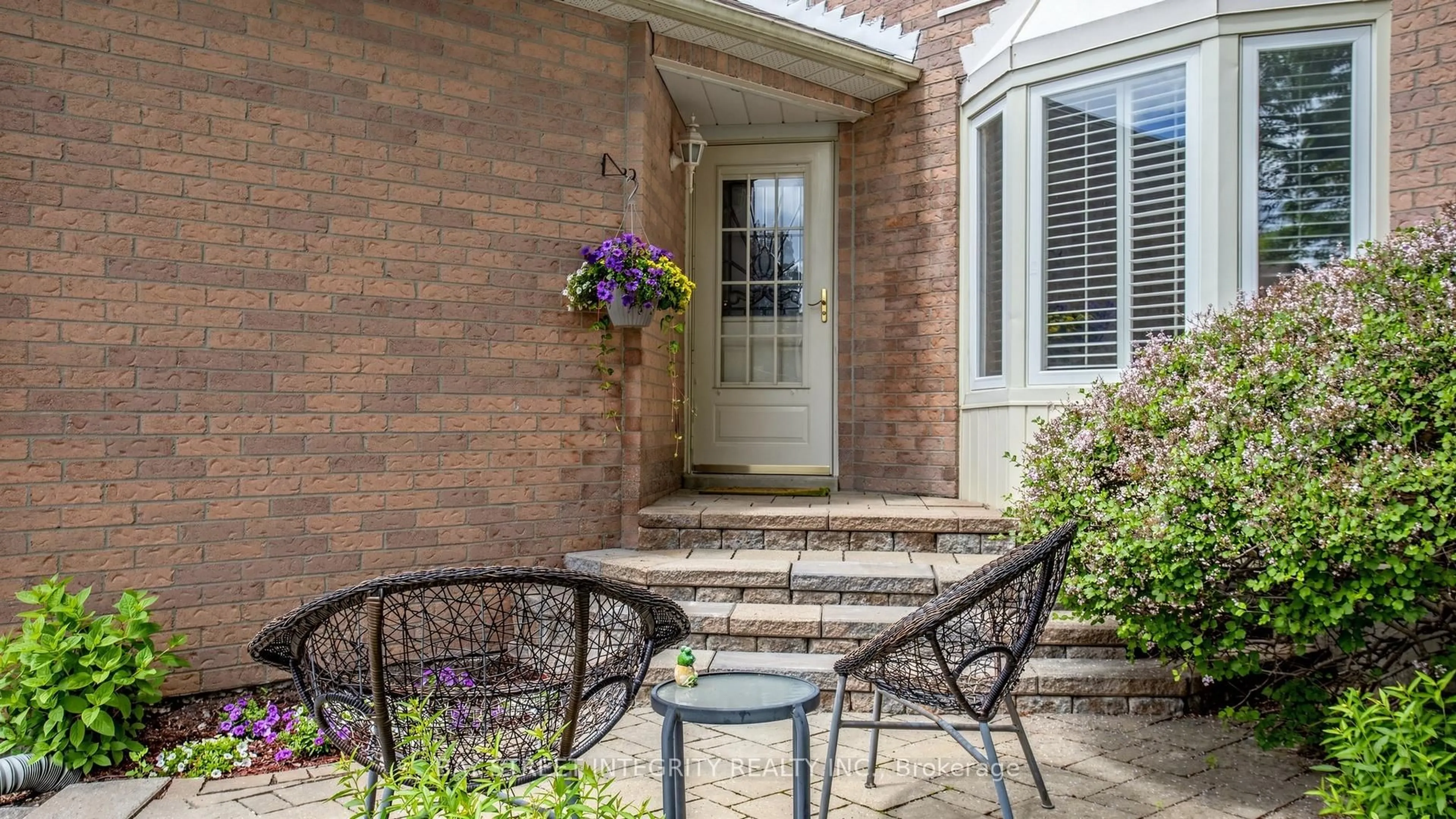 Patio, street for 178 Roseborough Cres, Vaughan Ontario L4J 4V6