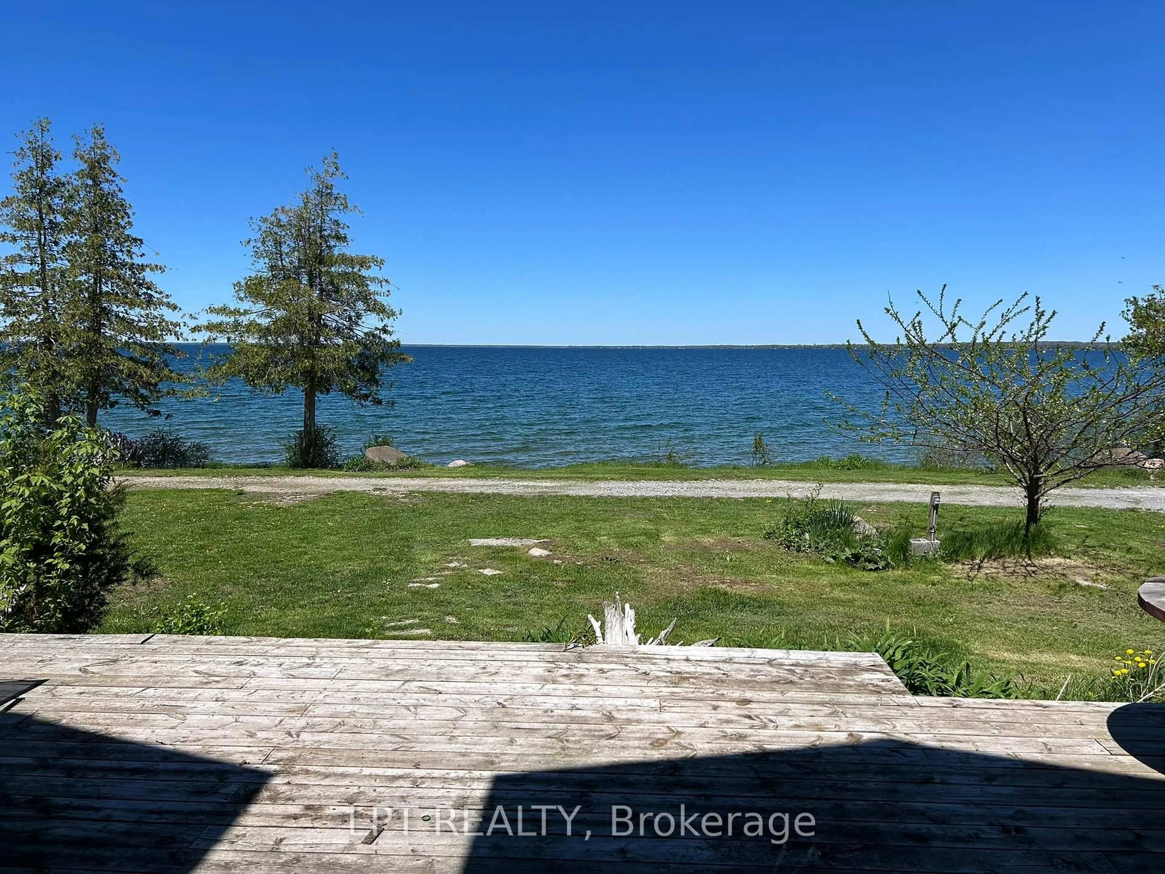 A pic from outside/outdoor area/front of a property/back of a property/a pic from drone, water/lake/river/ocean view for 40590 Shore Rd Allowance Rd, Brock Ontario L0K 1B0