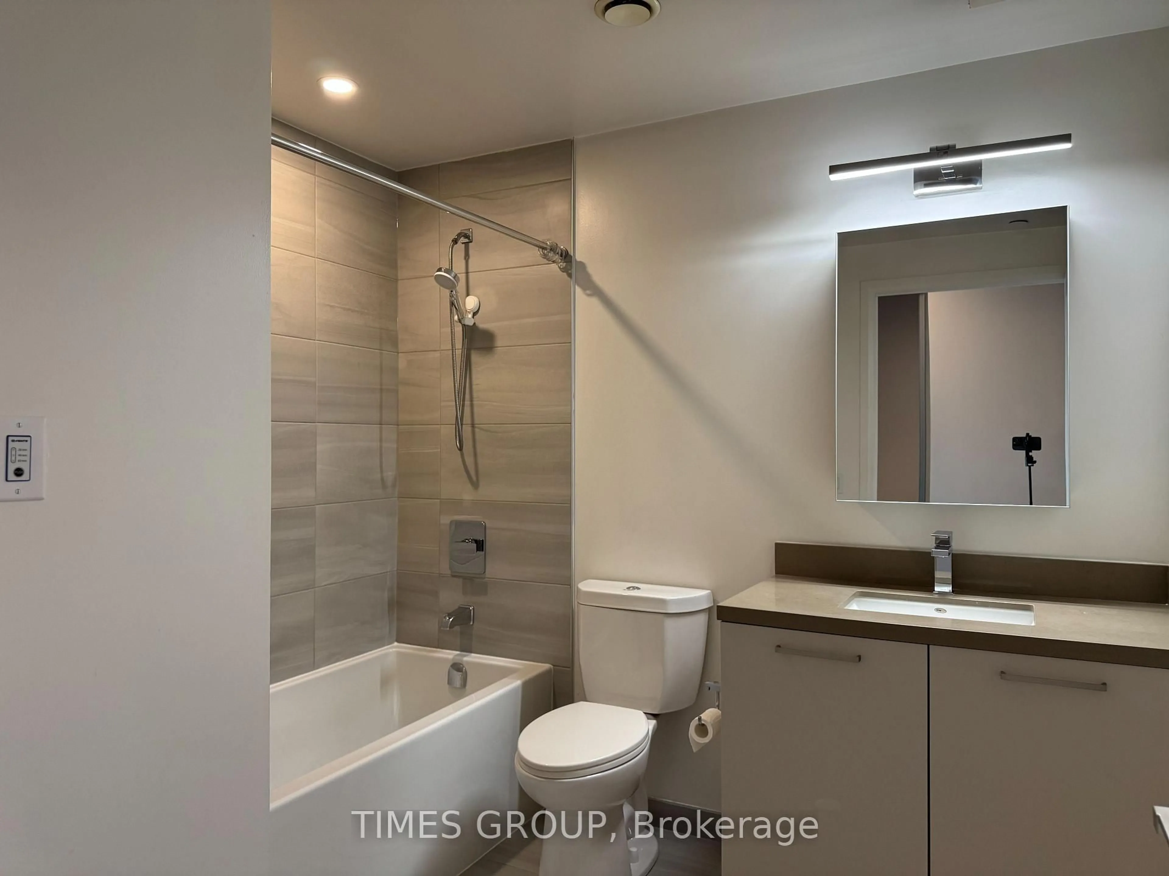 Standard bathroom, ceramic/tile floor for 12 Gandhi Lane #107, Markham Ontario L3T 0G8