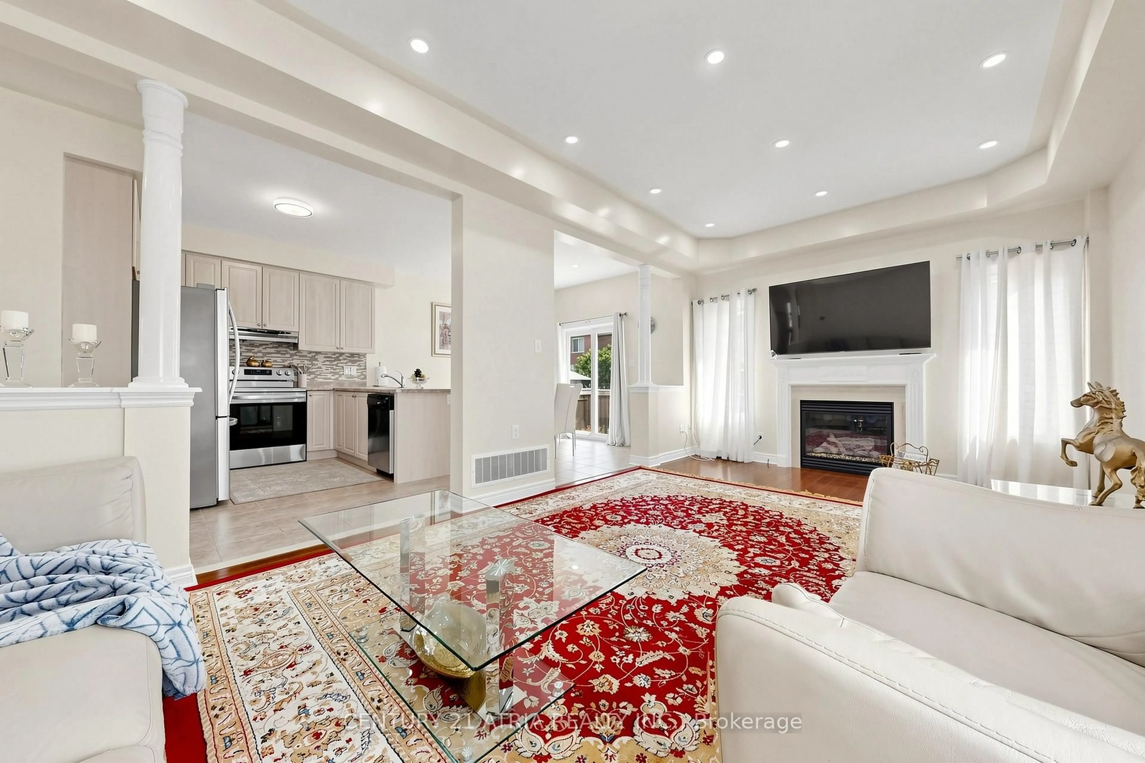 Unknown for 15 Paulgrave Ave, Georgina Ontario L4P 0C3