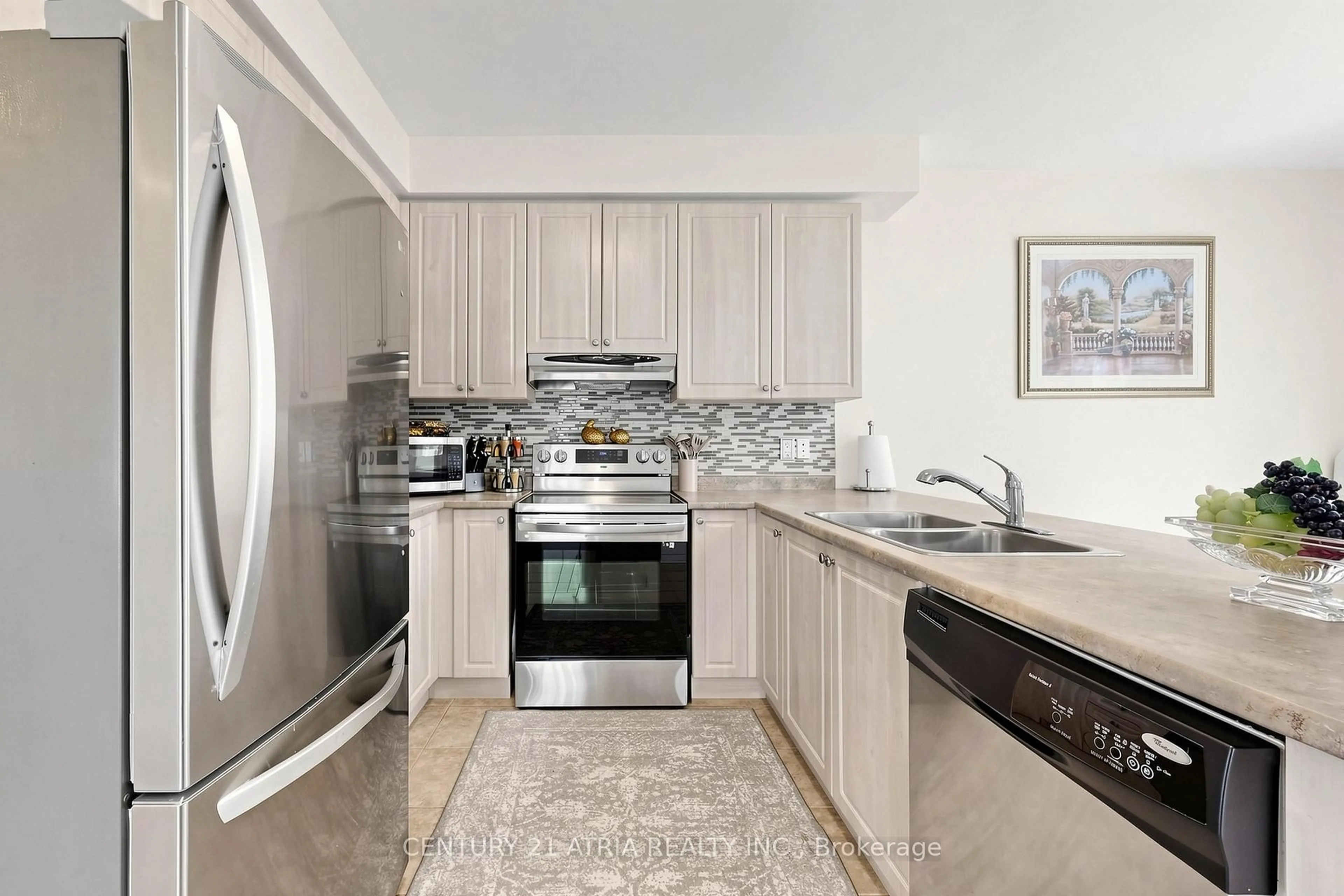 Unknown for 15 Paulgrave Ave, Georgina Ontario L4P 0C3