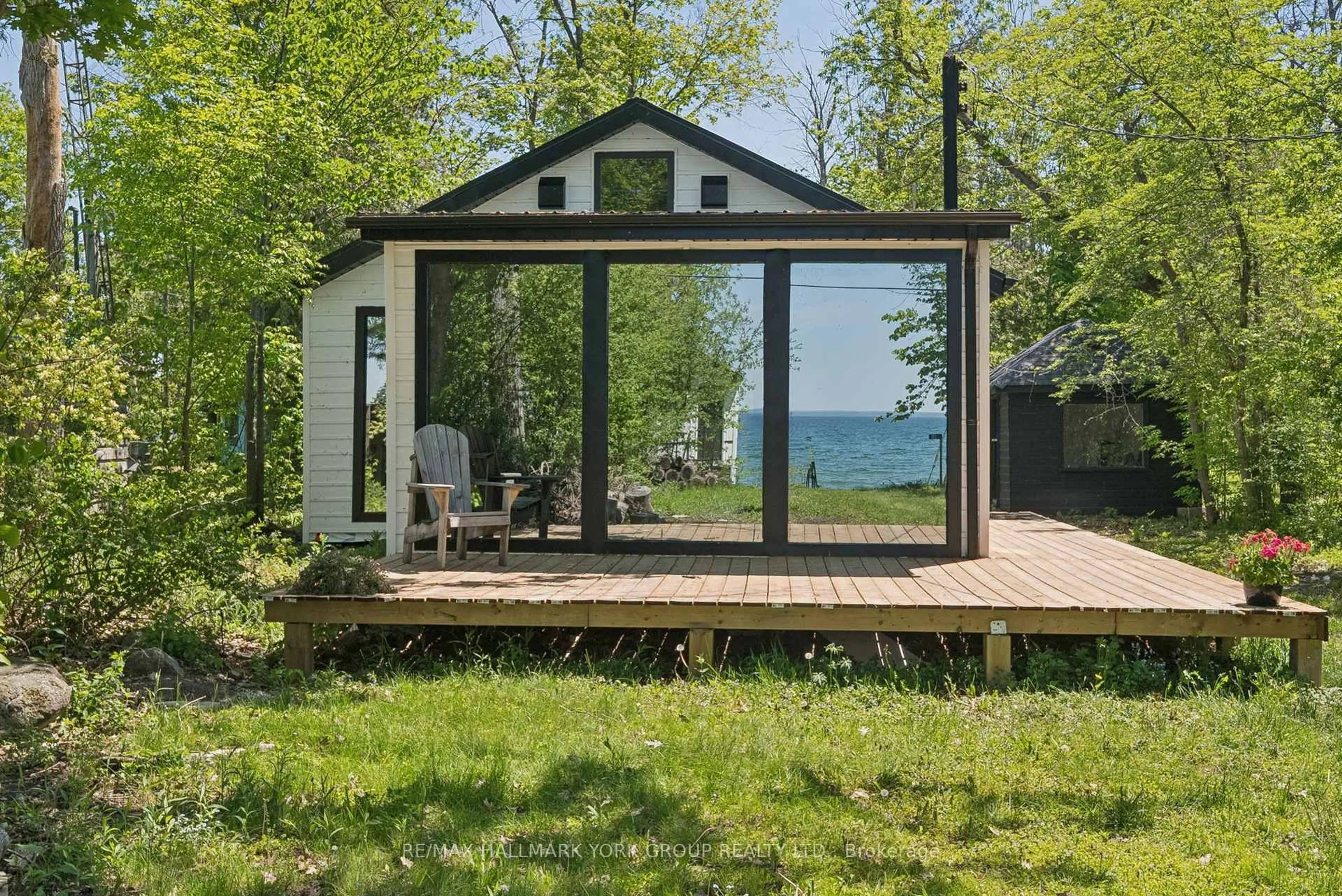 Patio, water/lake/river/ocean view for 10 Snake Island Rd, Georgina Islands Ontario L4P 3E9