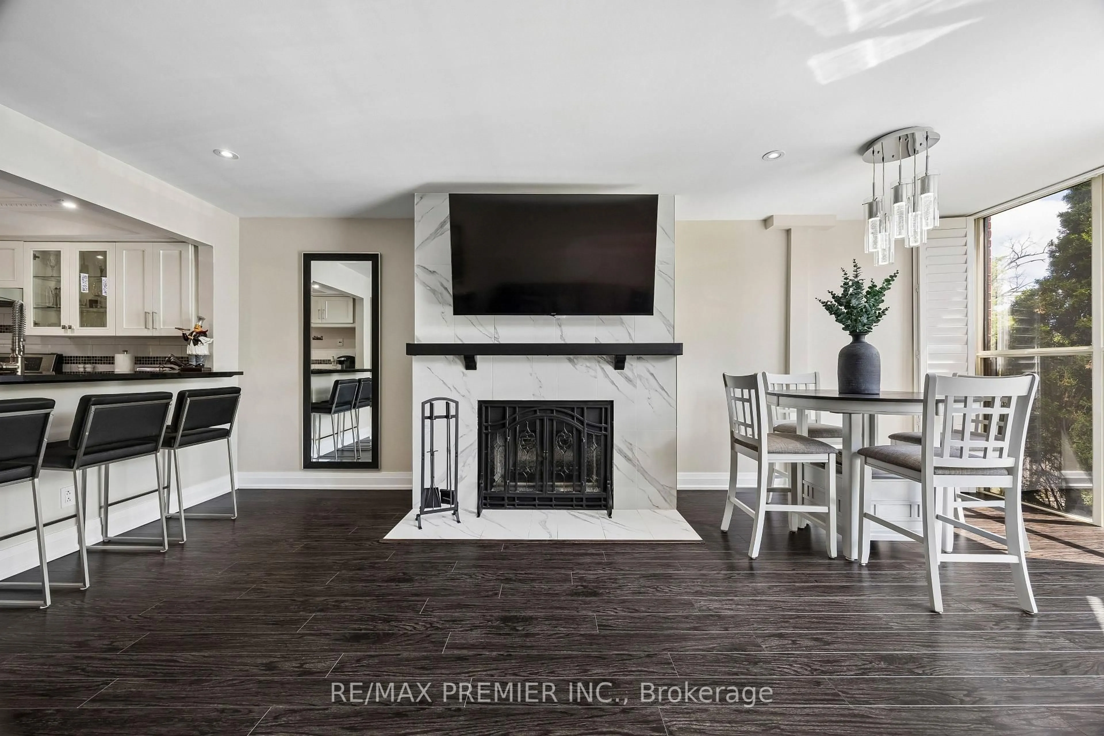 Unknown for 100 Arbors Lane #8, Vaughan Ontario L4L 7G4