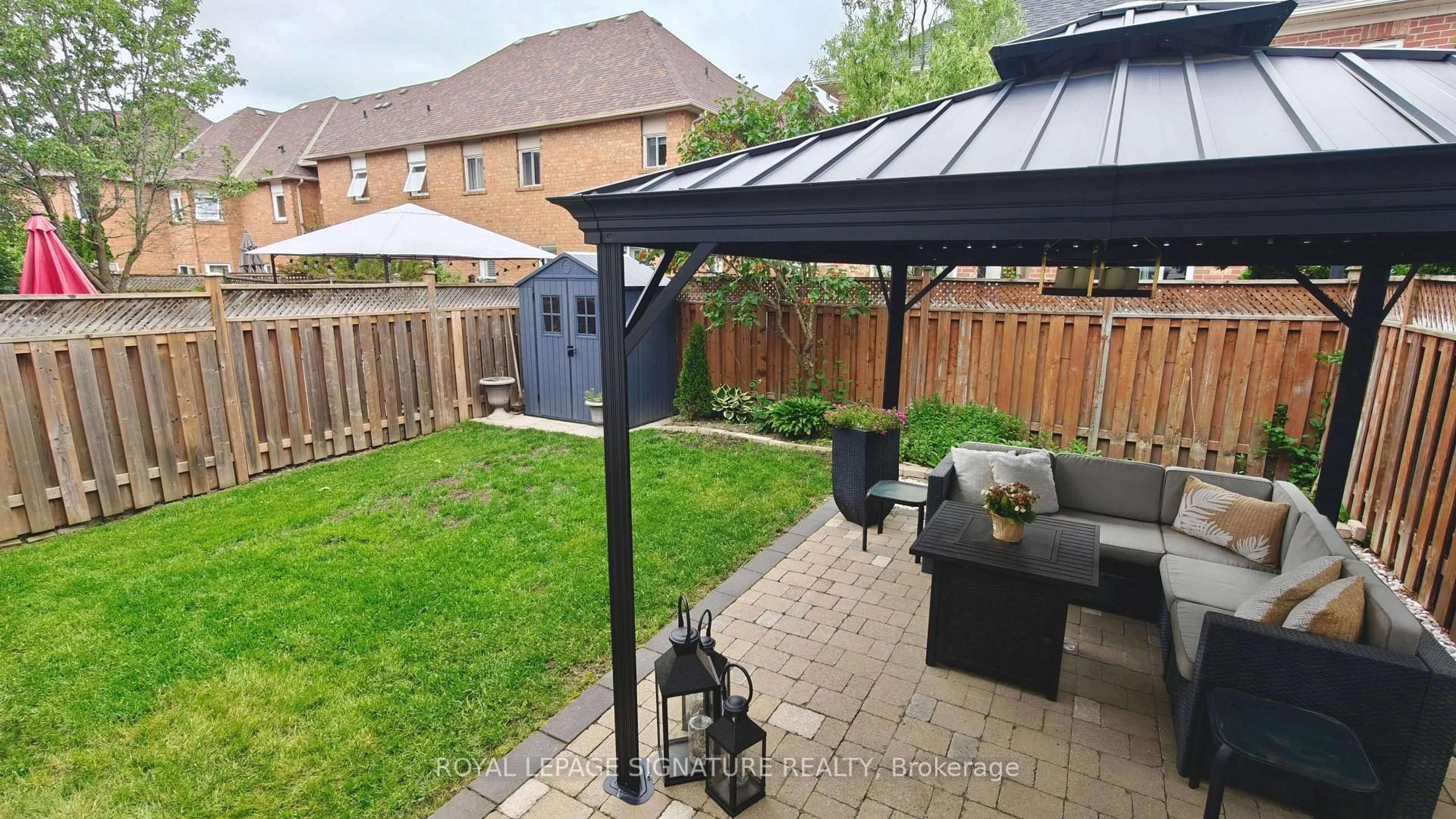 Patio, street for 14 Ostick St, Aurora Ontario L4G 7G2