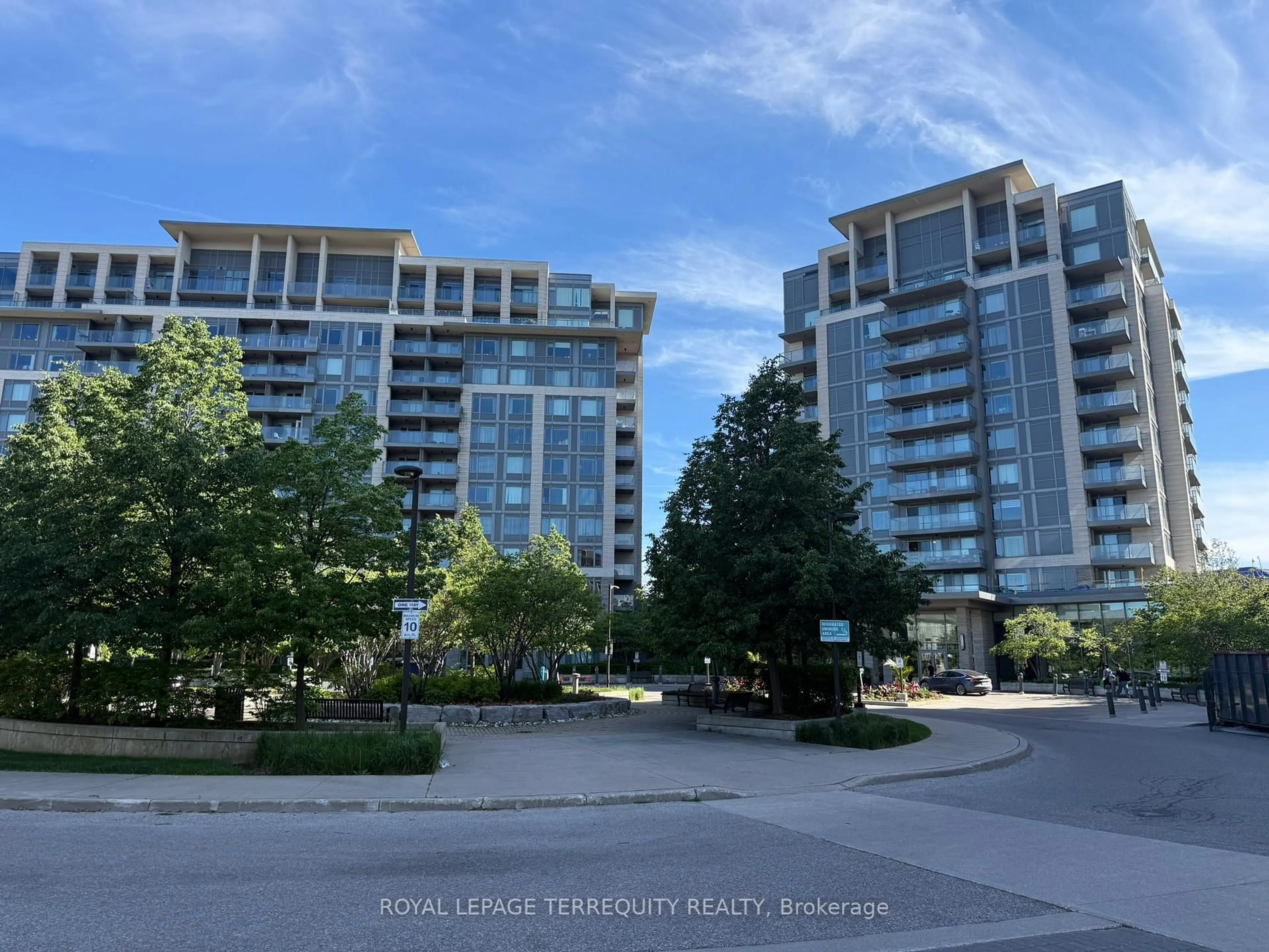 Blurry image for 253 South Park Rd #709, Markham Ontario L3T 0B4