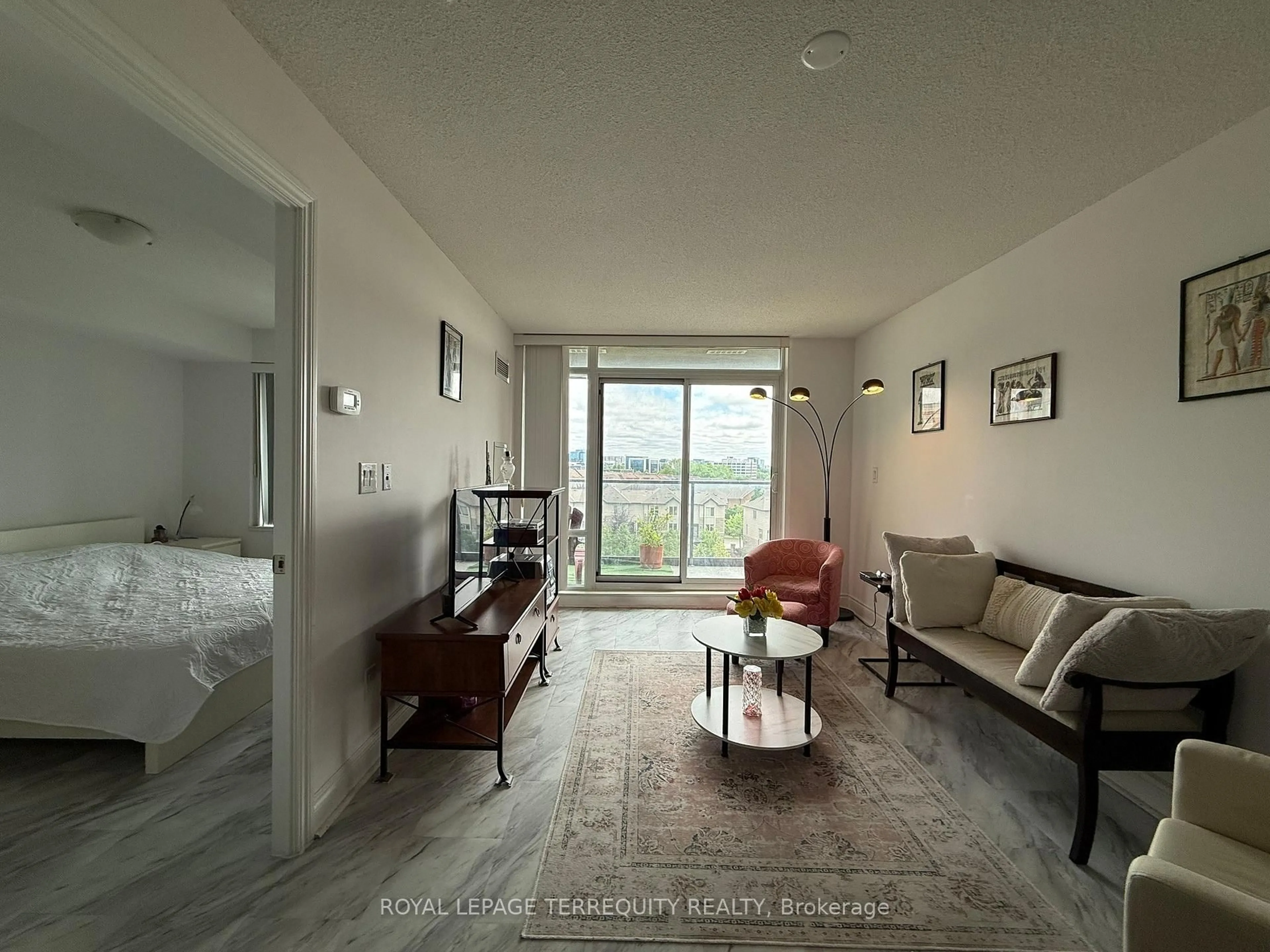 Living room with furniture, unknown for 253 South Park Rd #709, Markham Ontario L3T 0B4