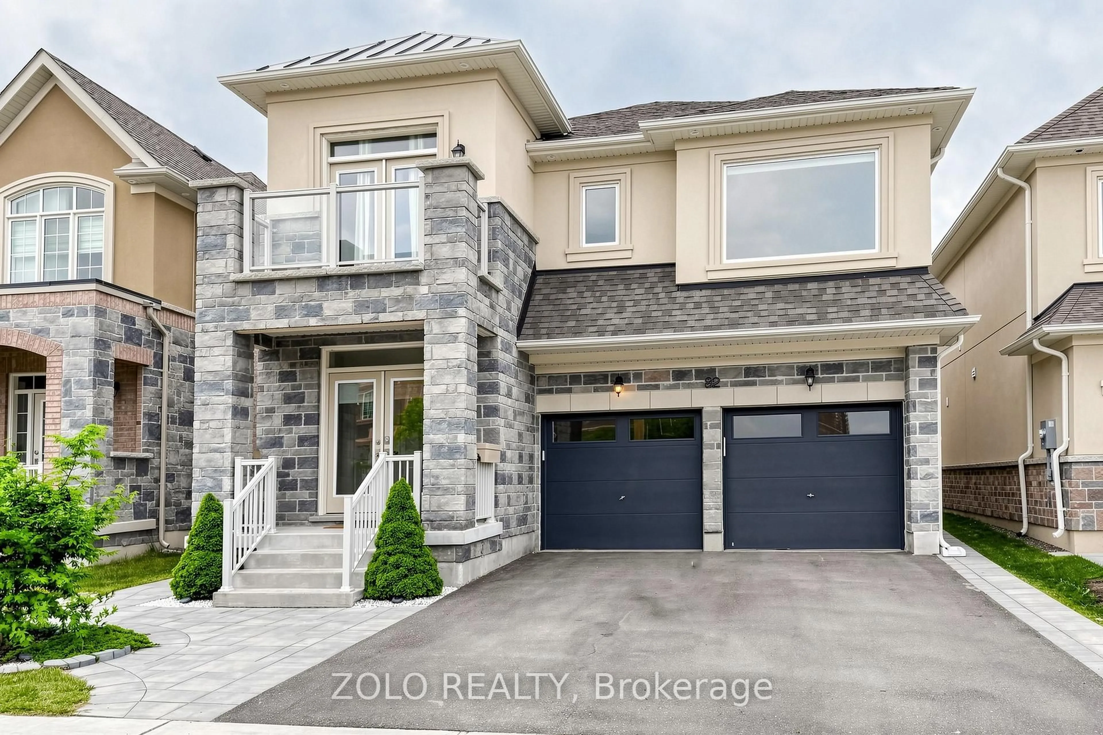 Home with brick exterior material, street for 82 Murray Leonard Lane, East Gwillimbury Ontario L9N 0Z6