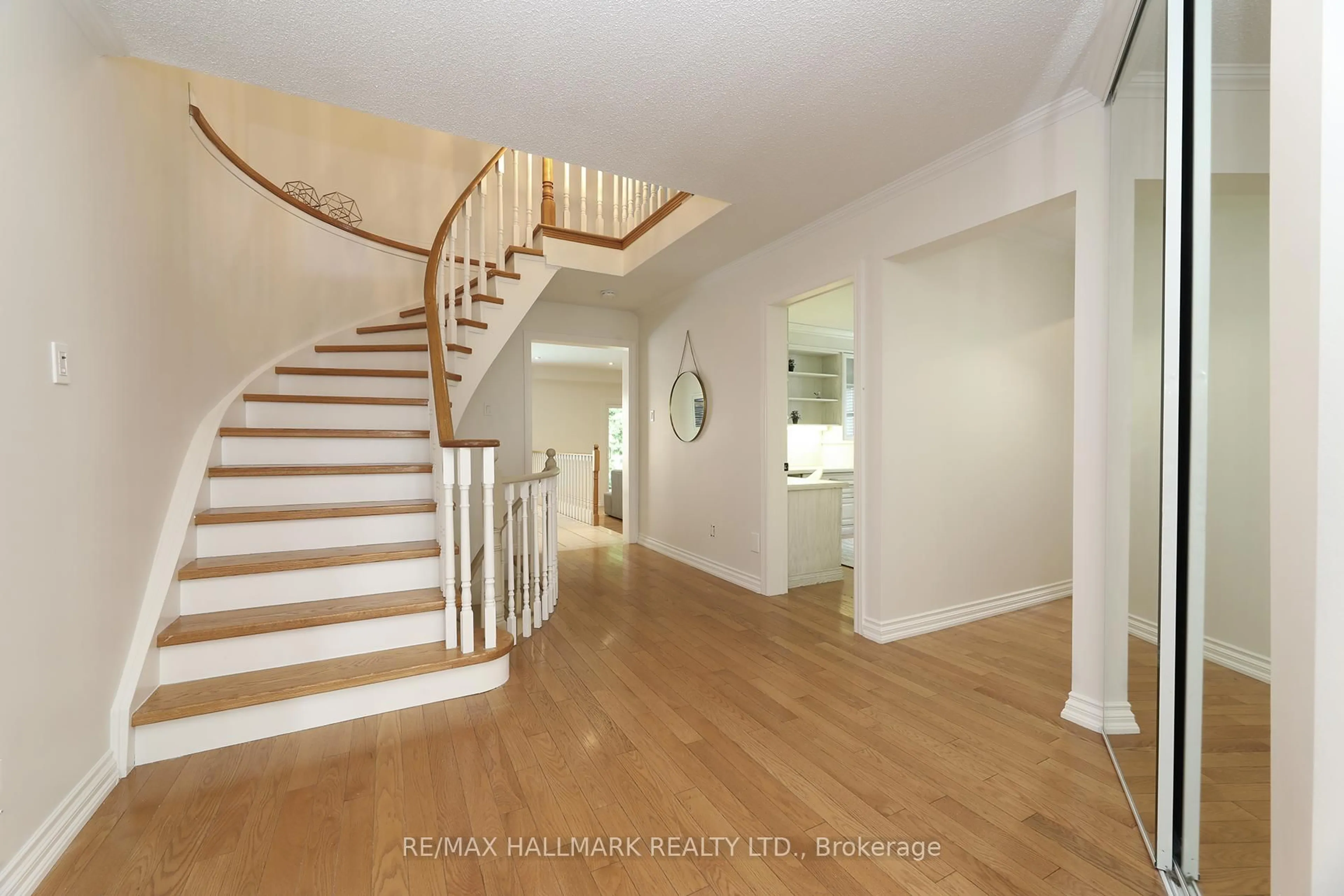 Unknown for 58 Pickett Cres, Richmond Hill Ontario L4C 9L3