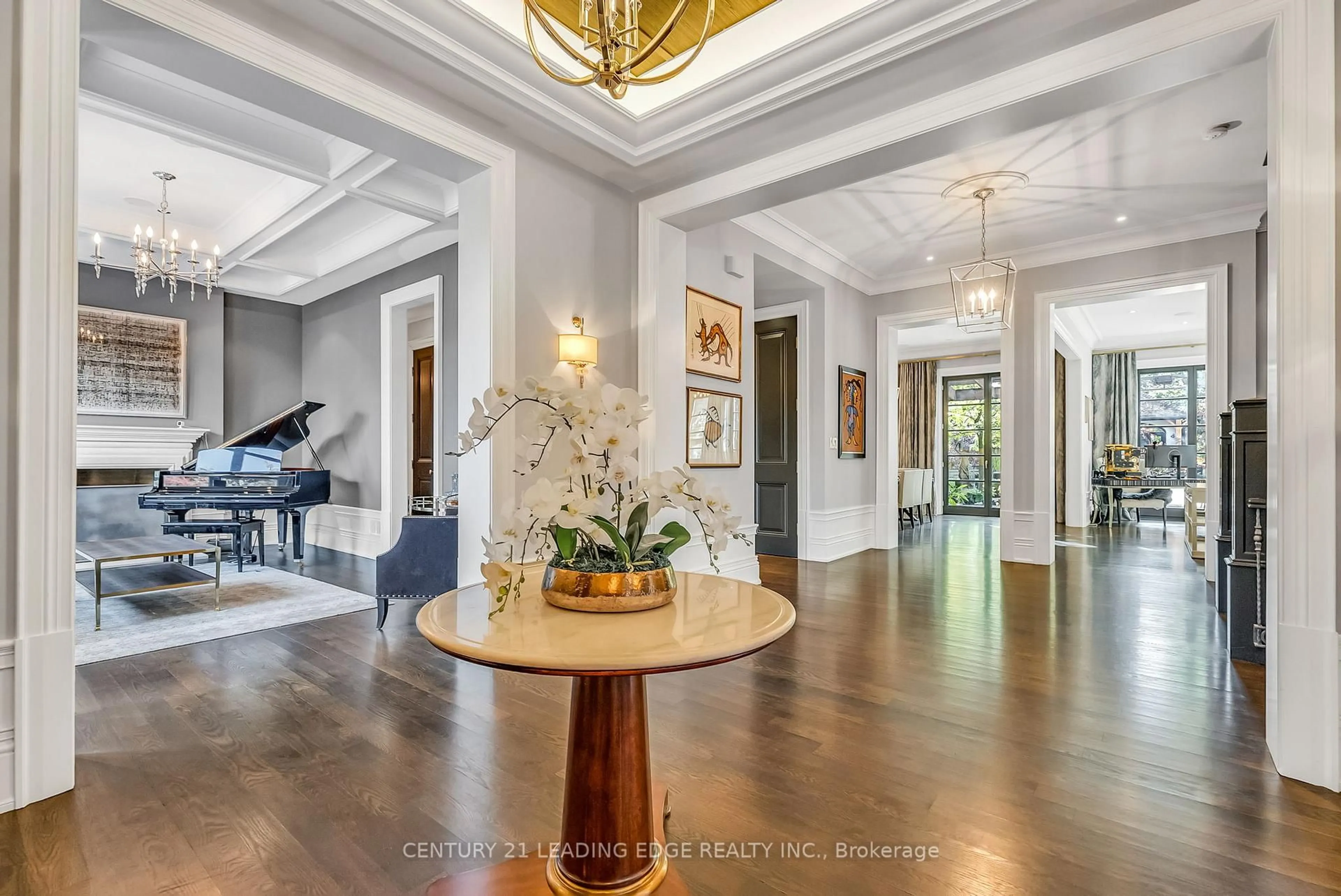 Indoor foyer for 2 Nightfall Crt, Vaughan Ontario L0J 1C0