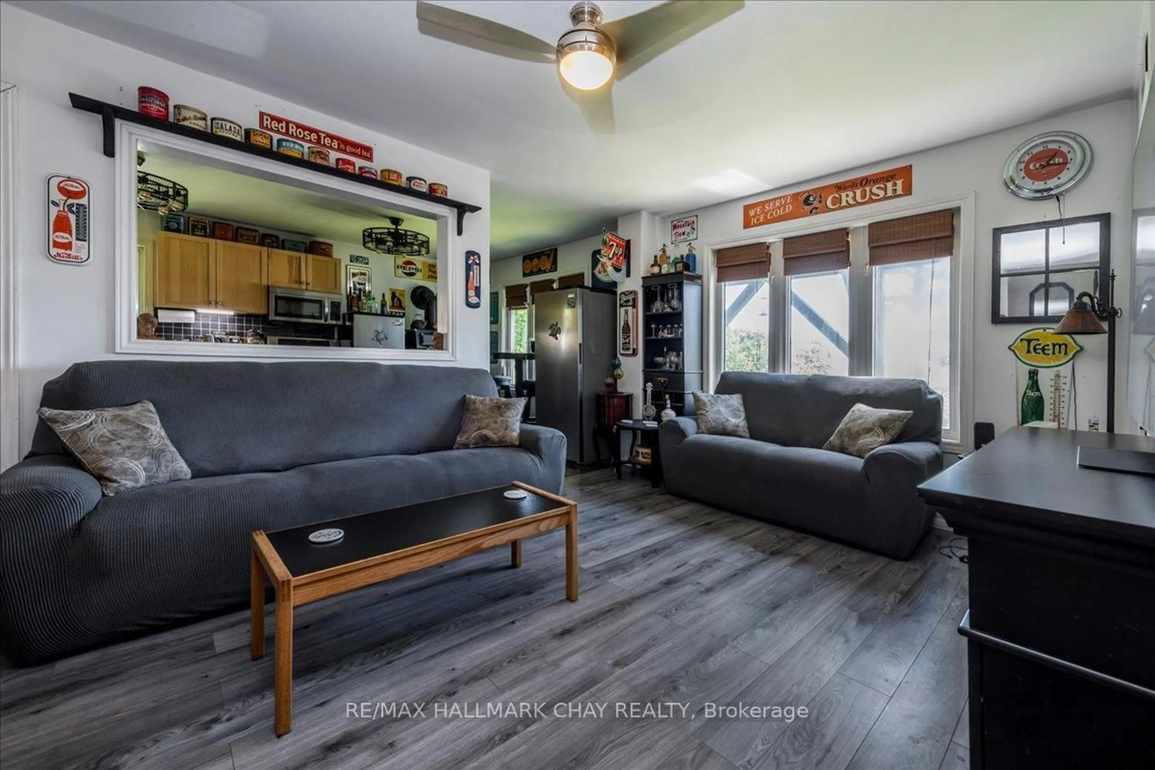 Living room with furniture, unknown for 736 Lakelands Ave, Innisfil Ontario L9S 4E6