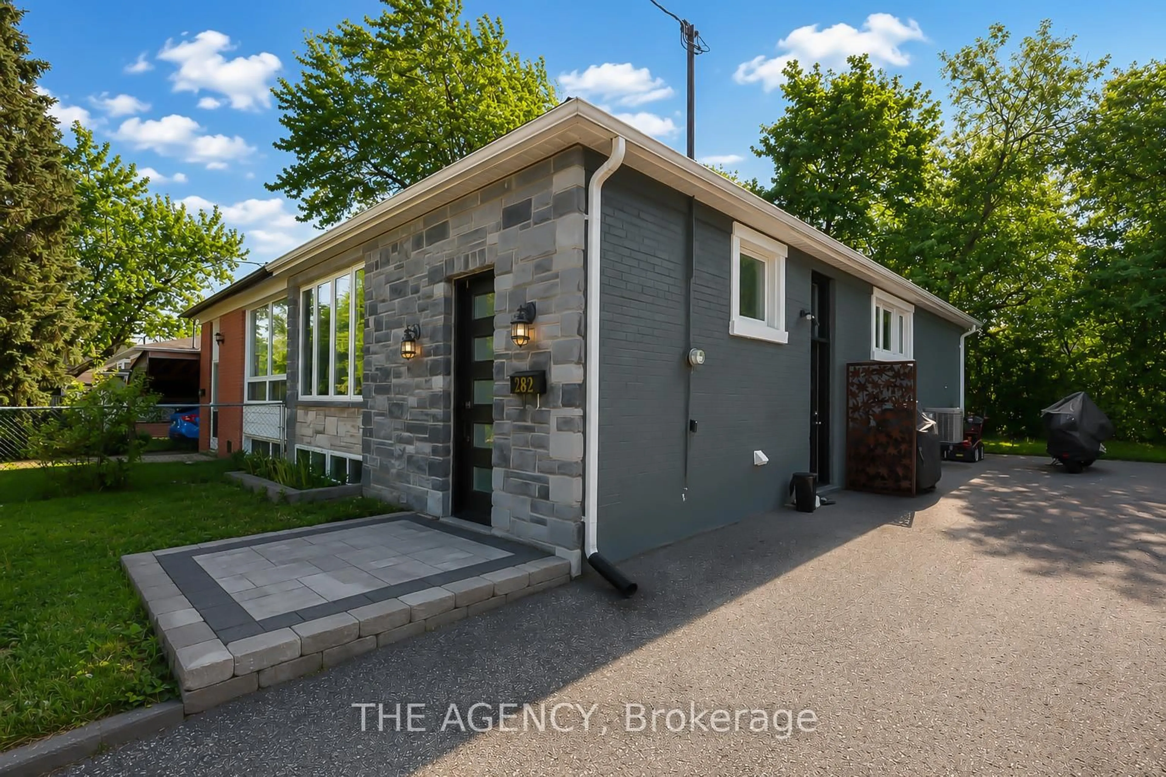 Unknown for 282 Neal Dr, Richmond Hill Ontario L4C 3L4