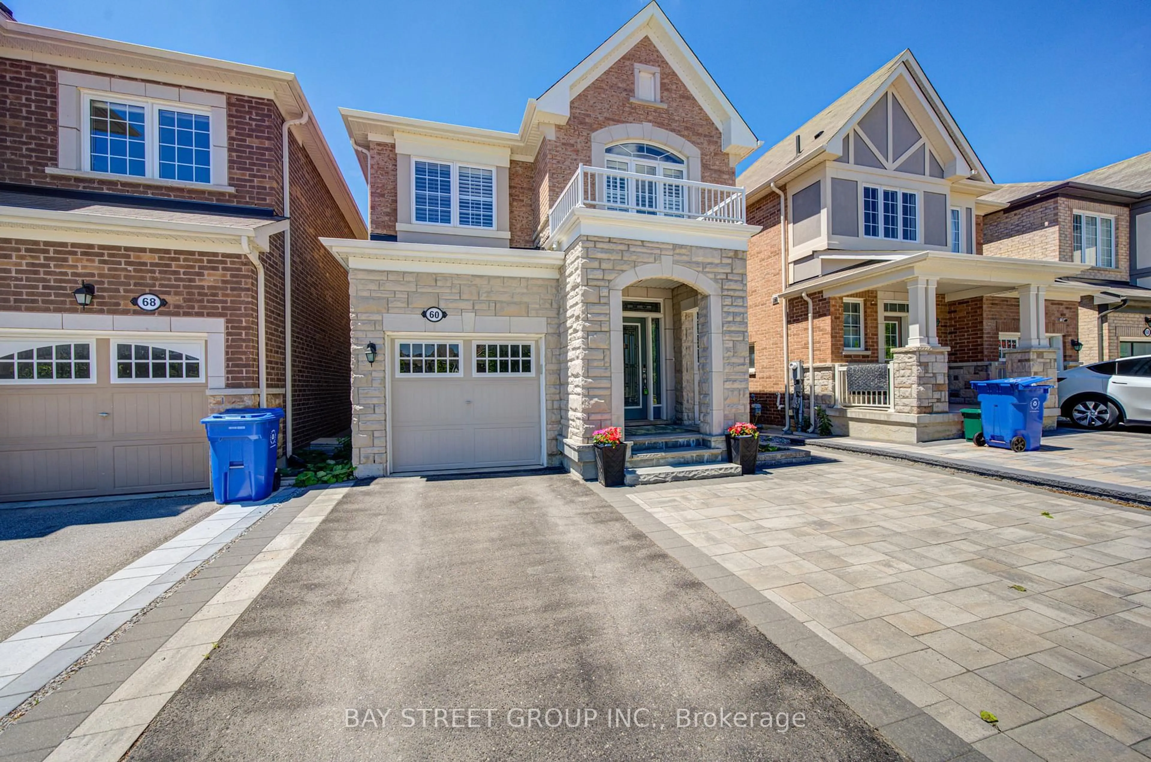 Home with brick exterior material, street for 60 Buckle Cres, Aurora Ontario L4G 0T5