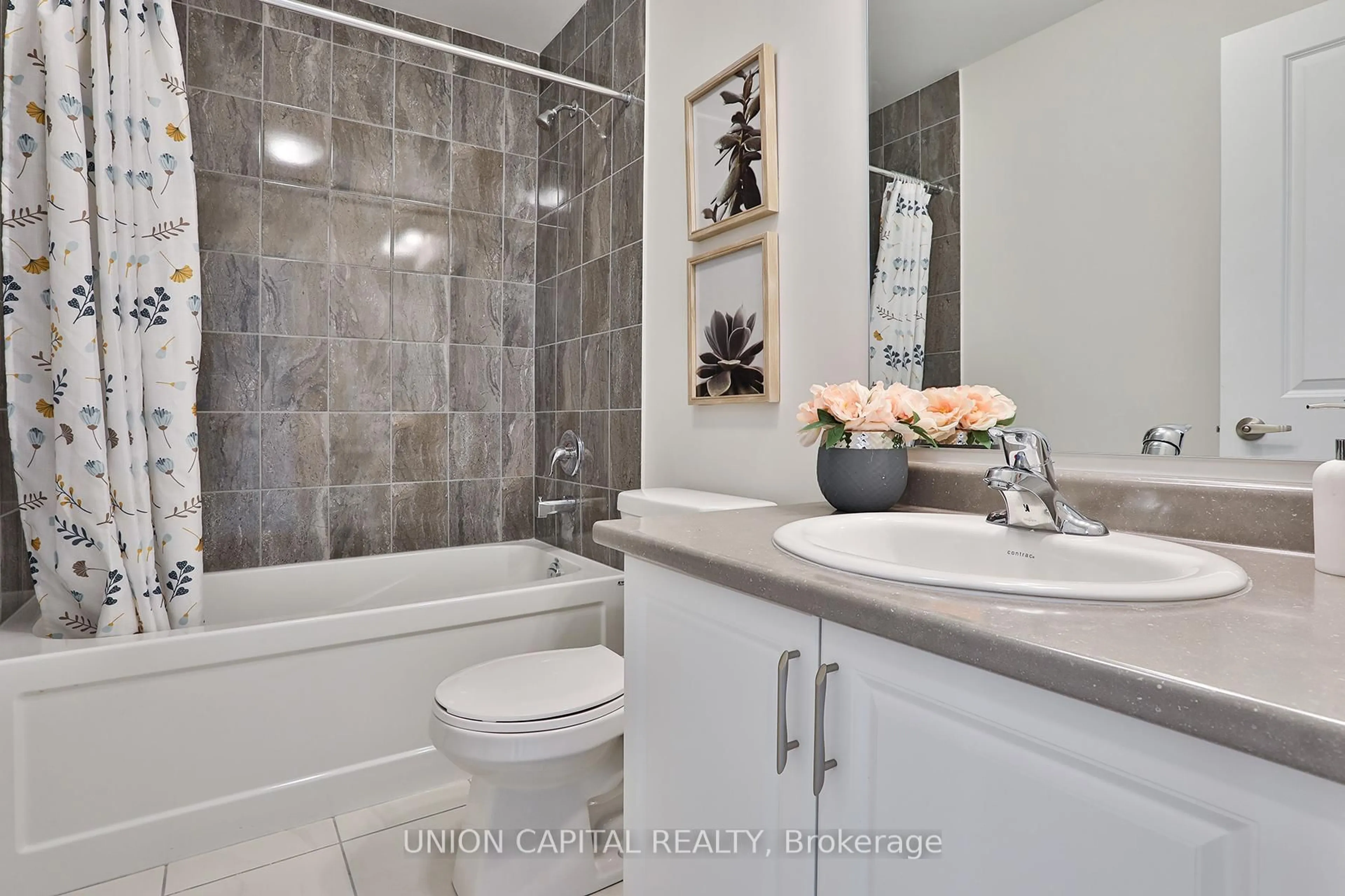 Contemporary bathroom, ceramic/tile floor for 5 Sissons Way, Markham Ontario L6B 1R2