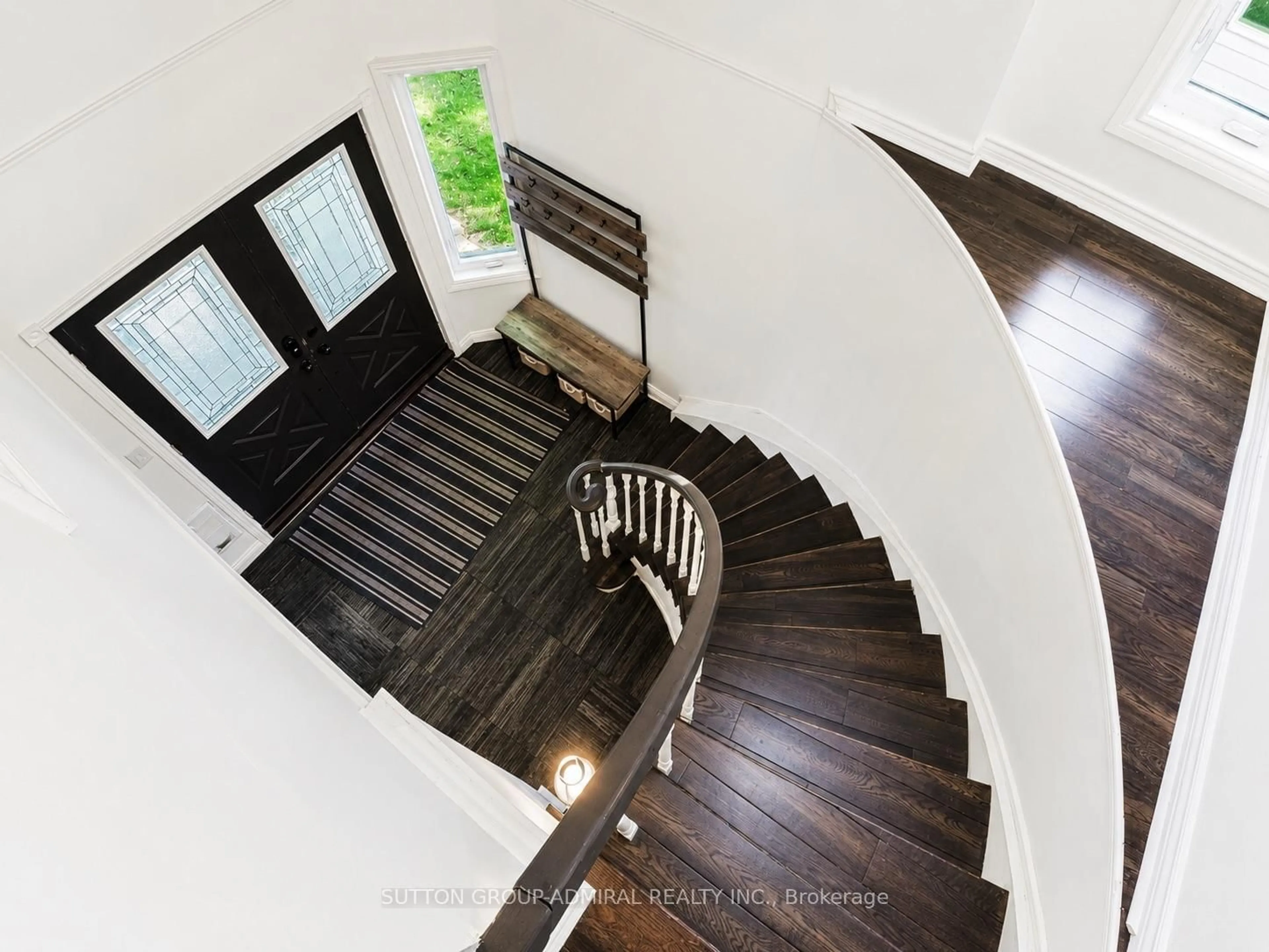 Stairs for 664 Lakelands Ave, Innisfil Ontario L9S 4E6