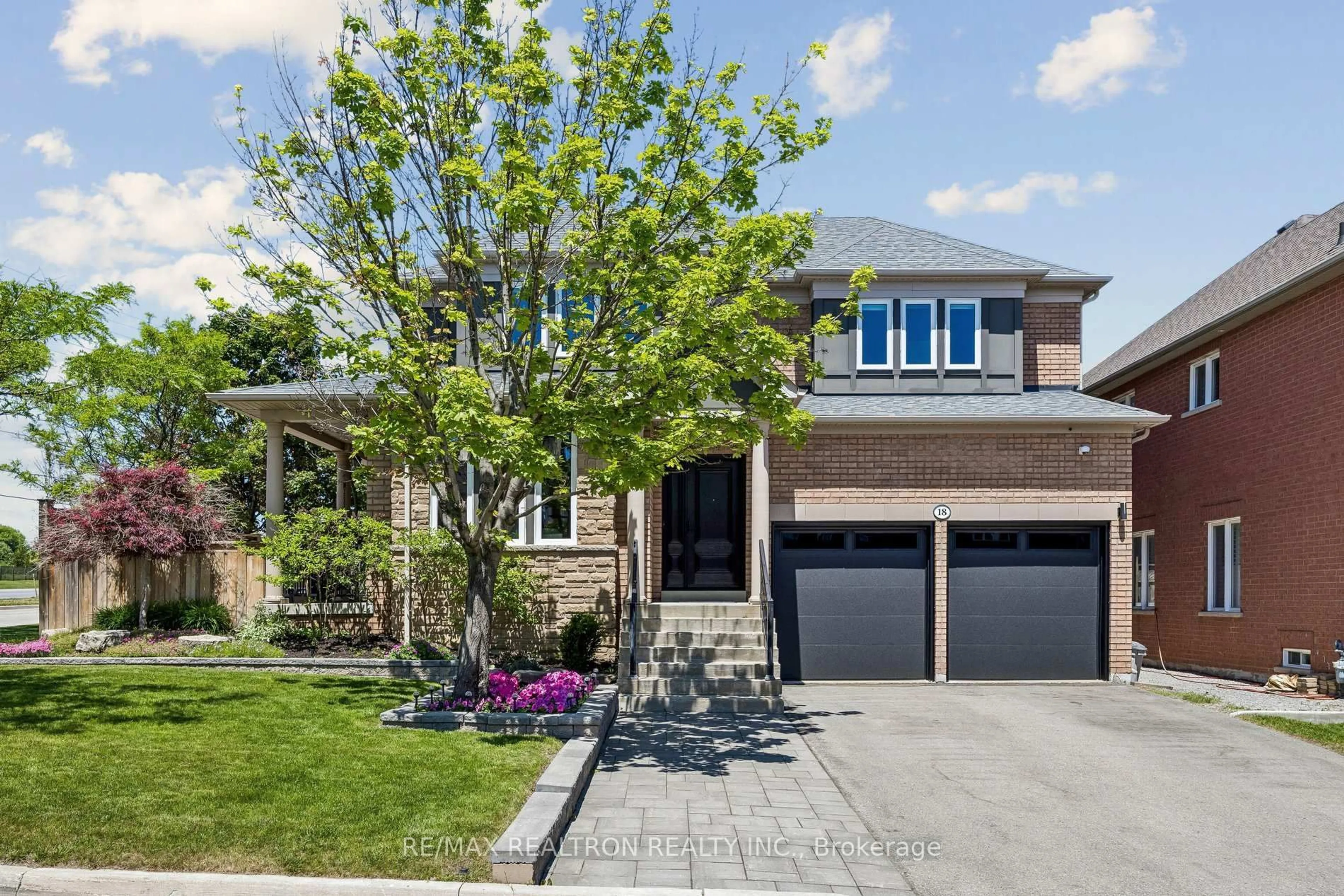 Home with brick exterior material, street for 18 Hayfield Cres, Richmond Hill Ontario L4E 0A4