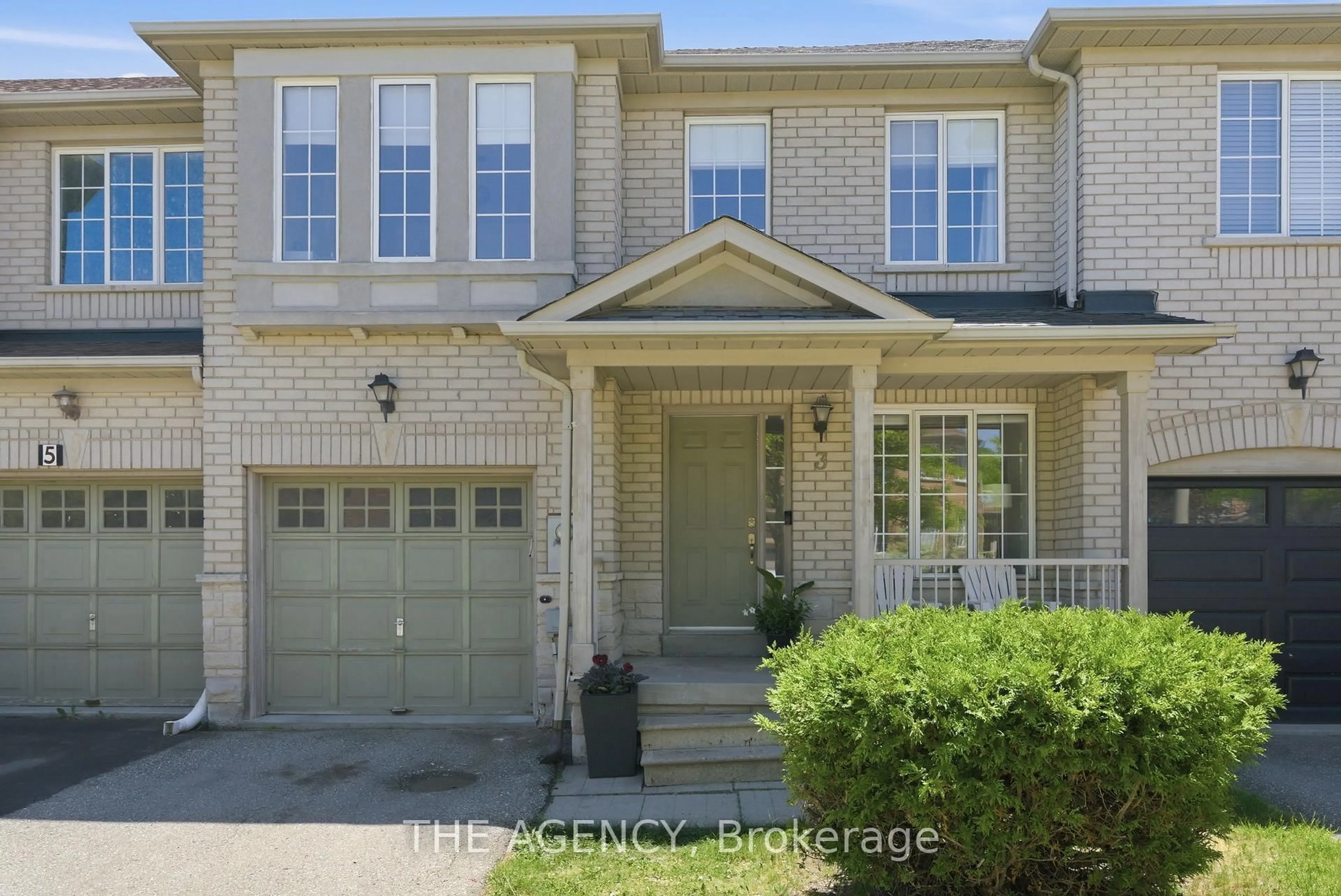Home with brick exterior material, street for 3 Waterton Cres, Richmond Hill Ontario L4B 4L7