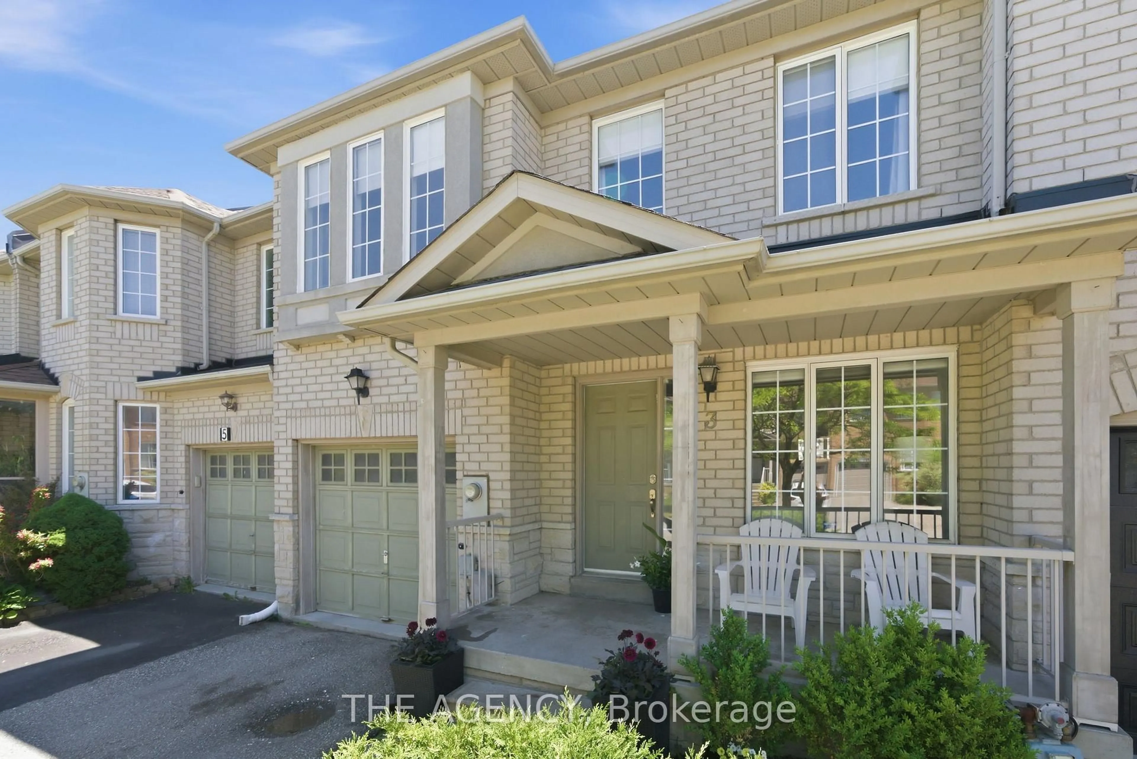 Home with brick exterior material, street for 3 Waterton Cres, Richmond Hill Ontario L4B 4L7