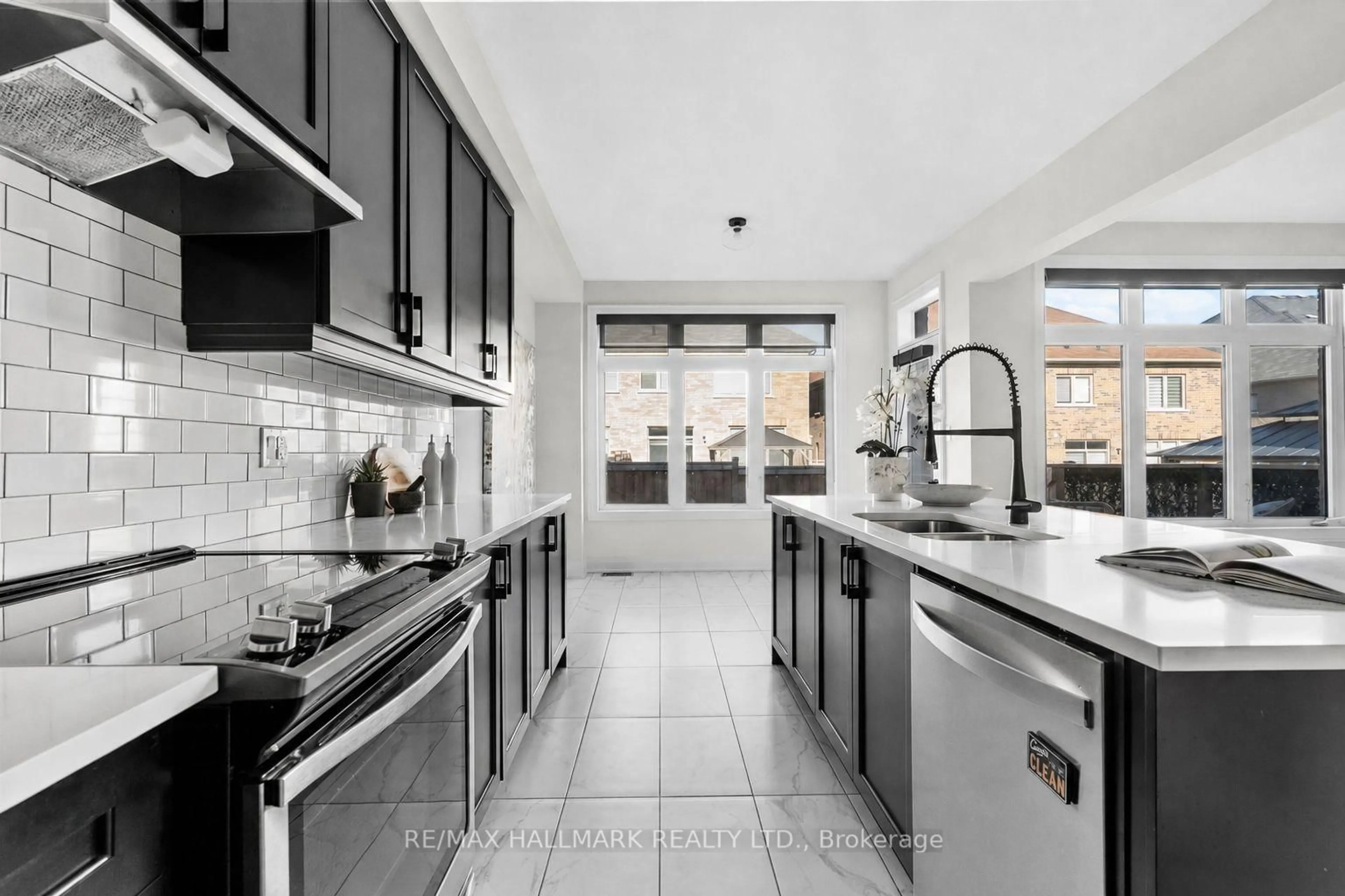 Contemporary kitchen, ceramic/tile floor for 74 Prunella Cres, East Gwillimbury Ontario L9N 0S7
