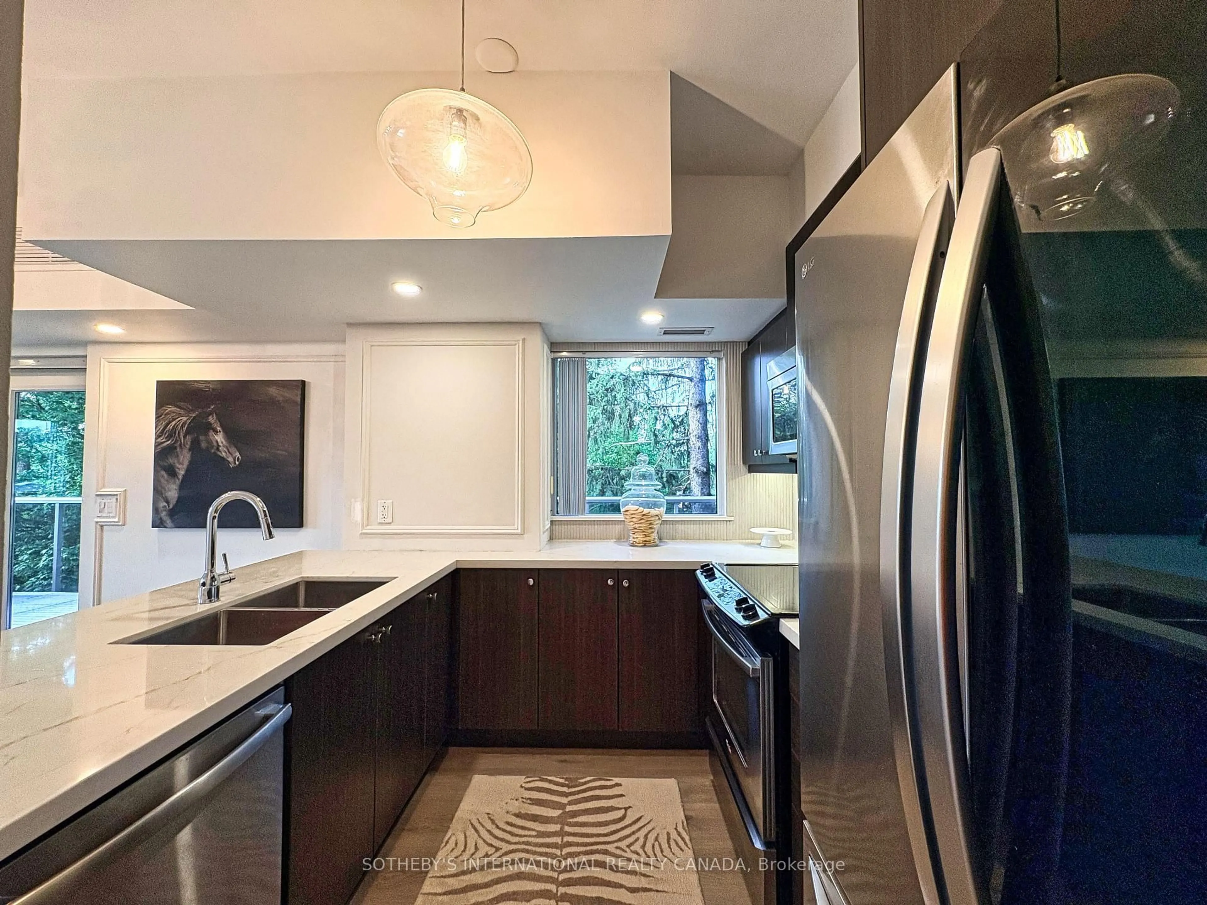 Contemporary kitchen, unknown for 8302 Islington Ave #302, Vaughan Ontario L4L 0E6