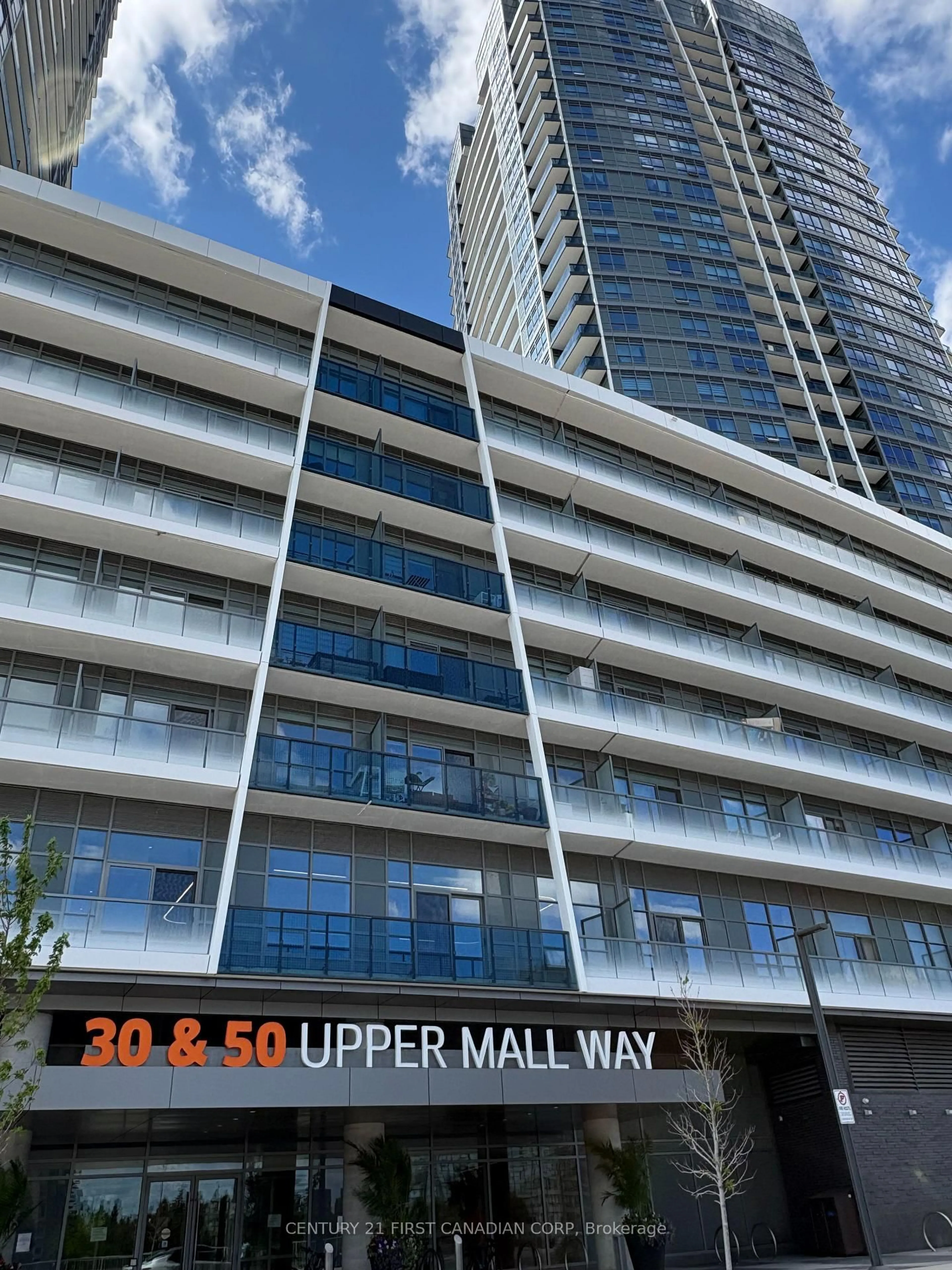 Indoor foyer for 50 Upper Mall Way #B-3011, Vaughan Ontario N4J 0L8