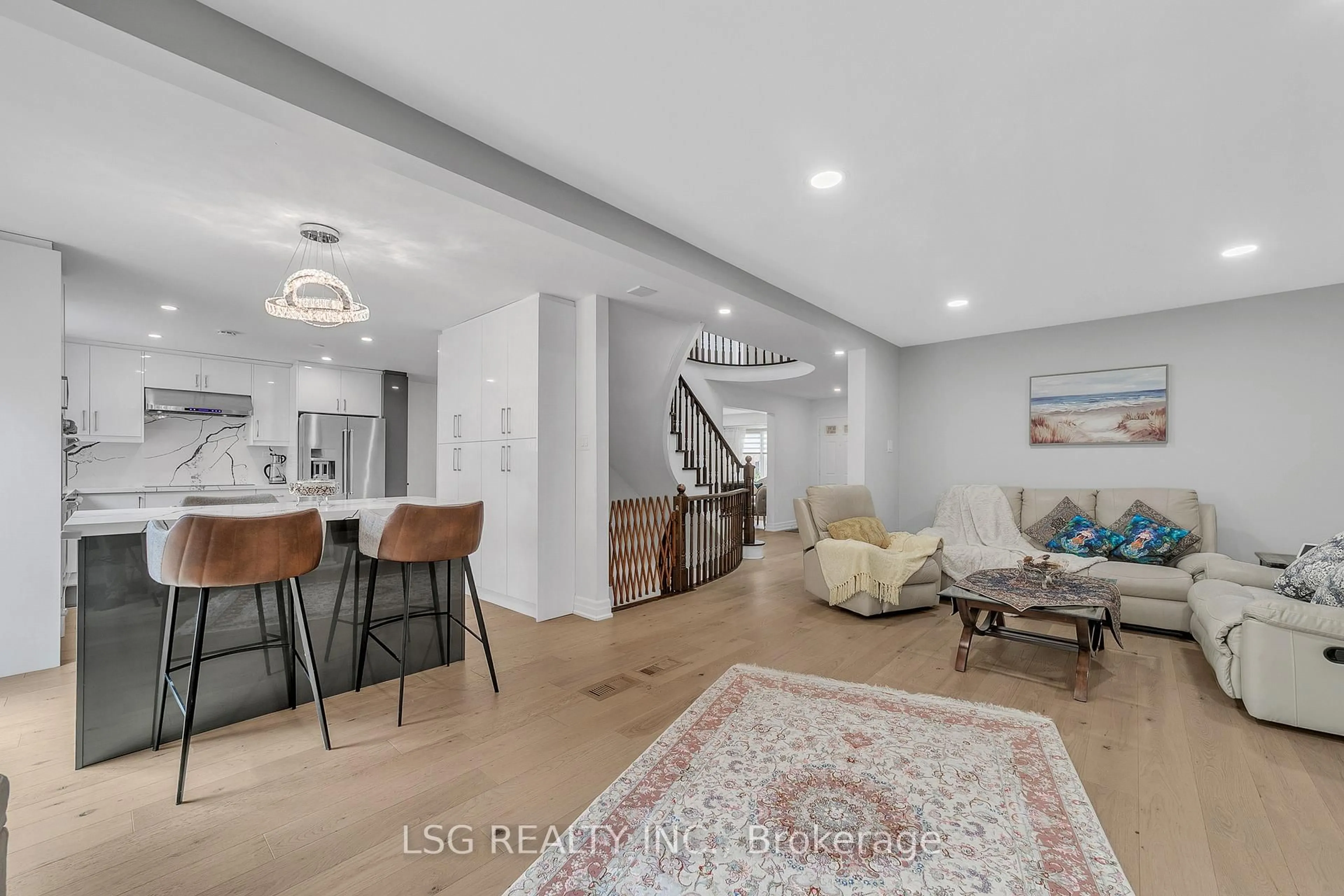 Unknown for 629 York Hill Blvd, Vaughan Ontario L4J 5L9