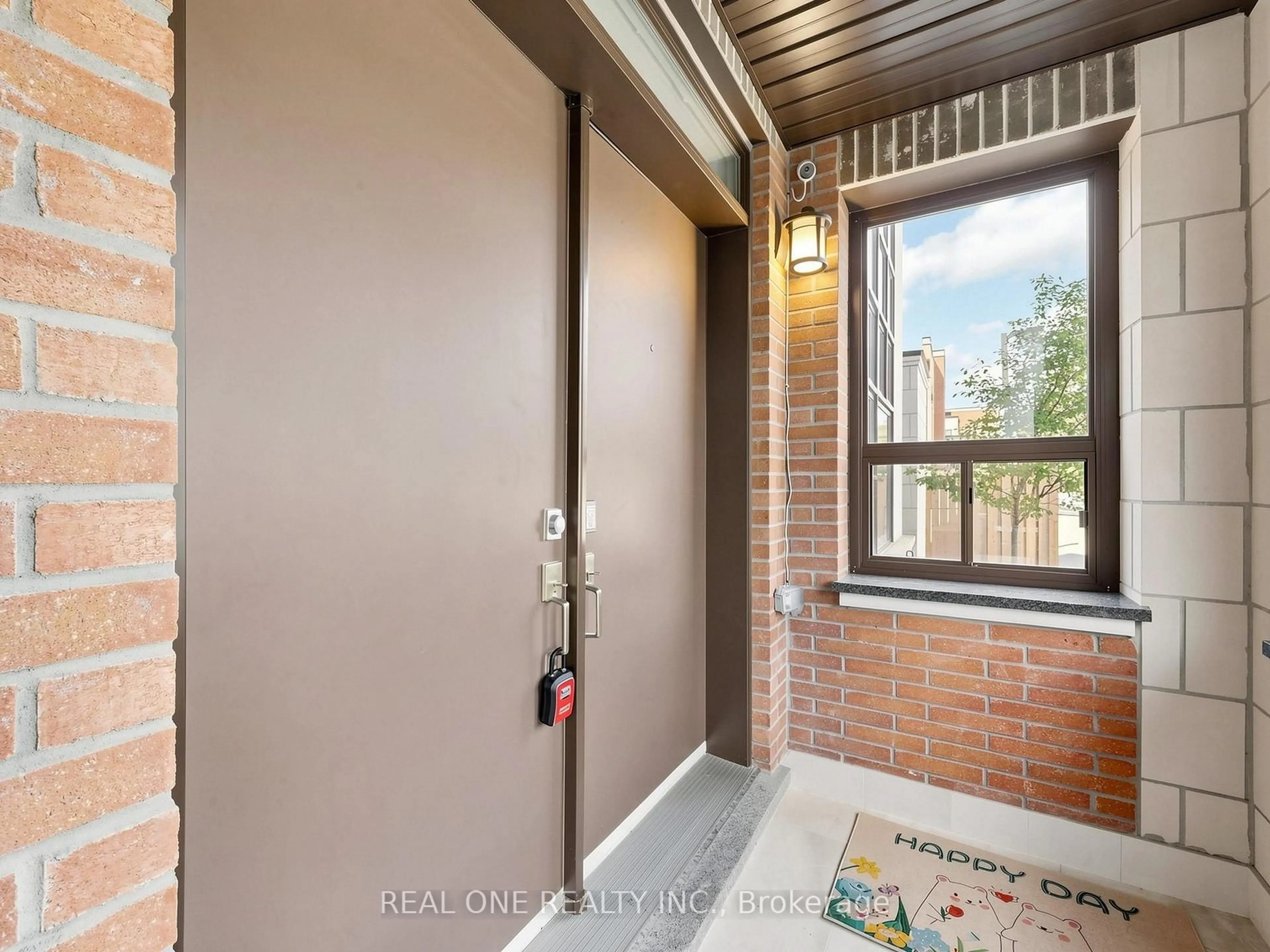 Indoor entryway for 85 Causland Lane, Richmond Hill Ontario L4S 0A6