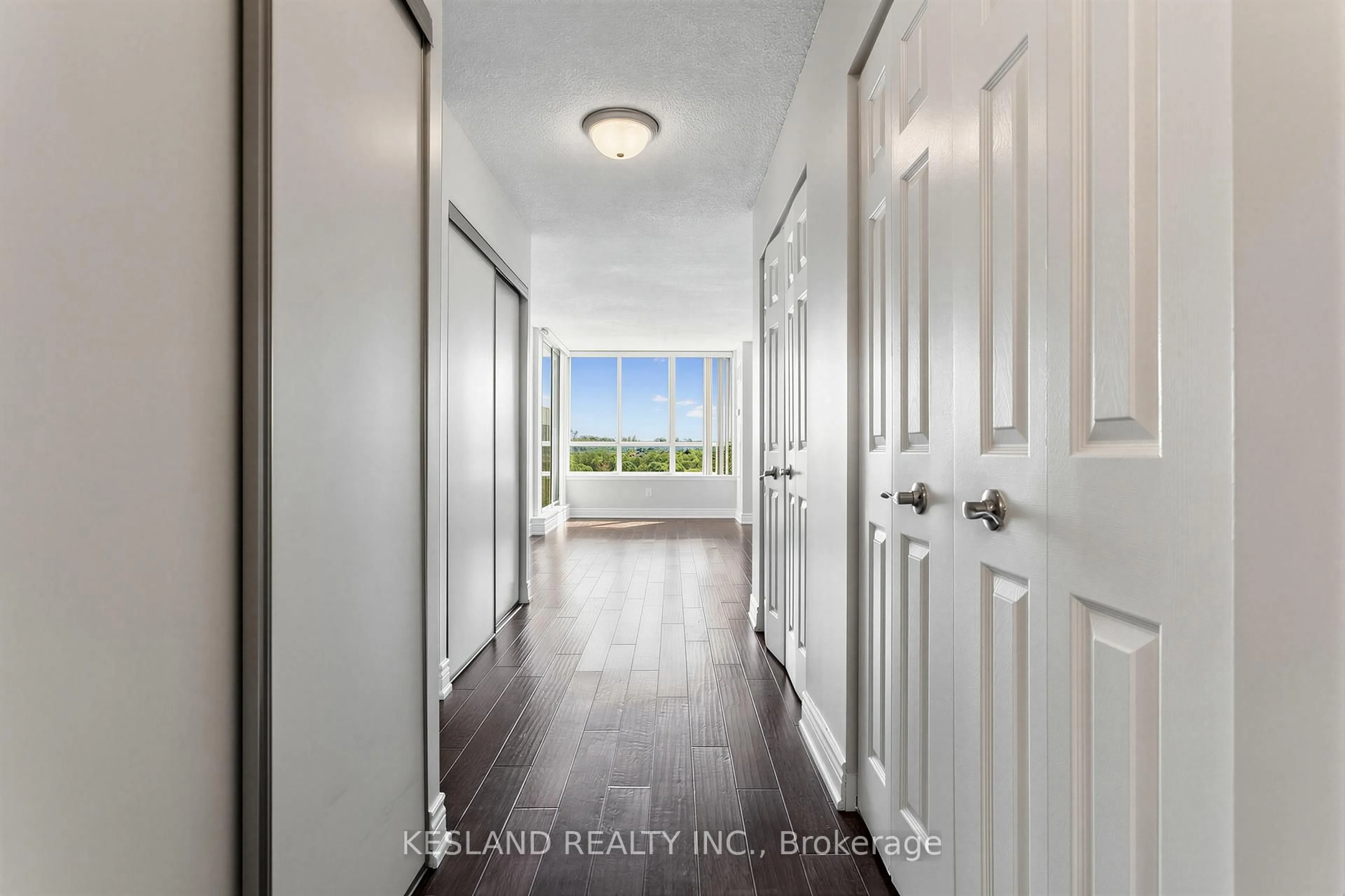 Indoor entryway for 25 Austin Dr #1022, Markham Ontario L3R 8H4