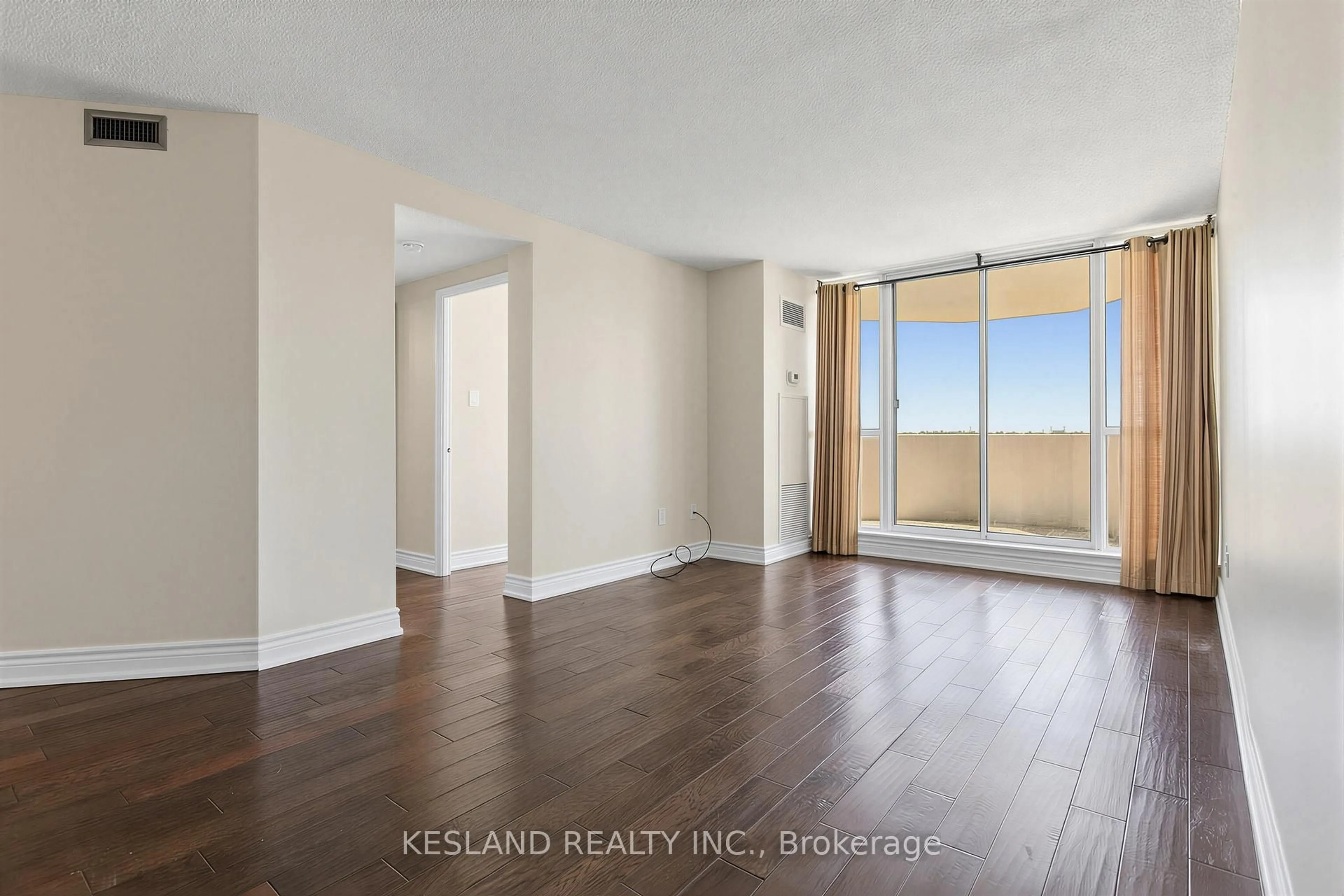 A pic of a room for 25 Austin Dr #1022, Markham Ontario L3R 8H4