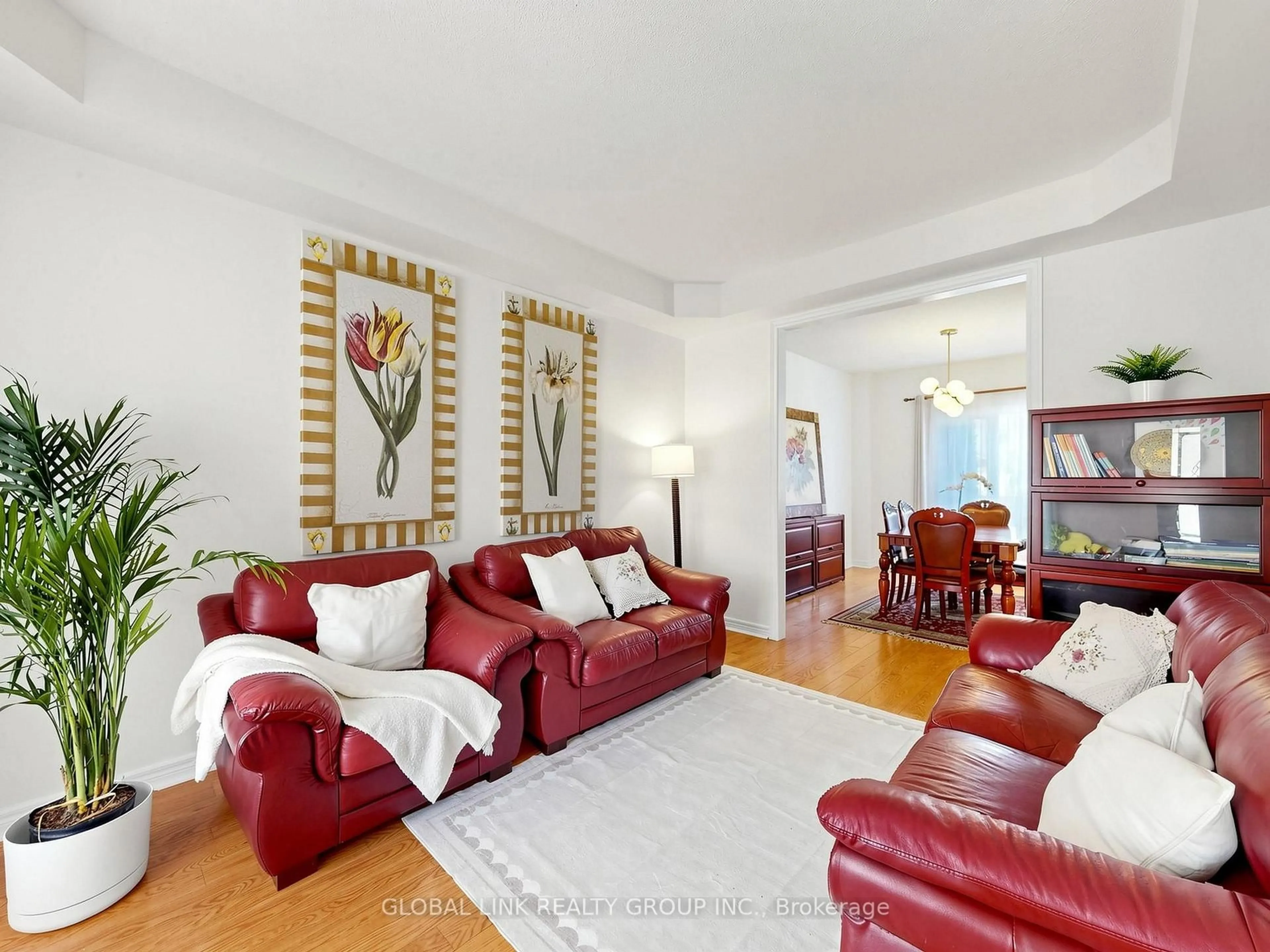Living room with furniture, unknown for 53 Jacob Way, Whitchurch-Stouffville Ontario L4A 1K8