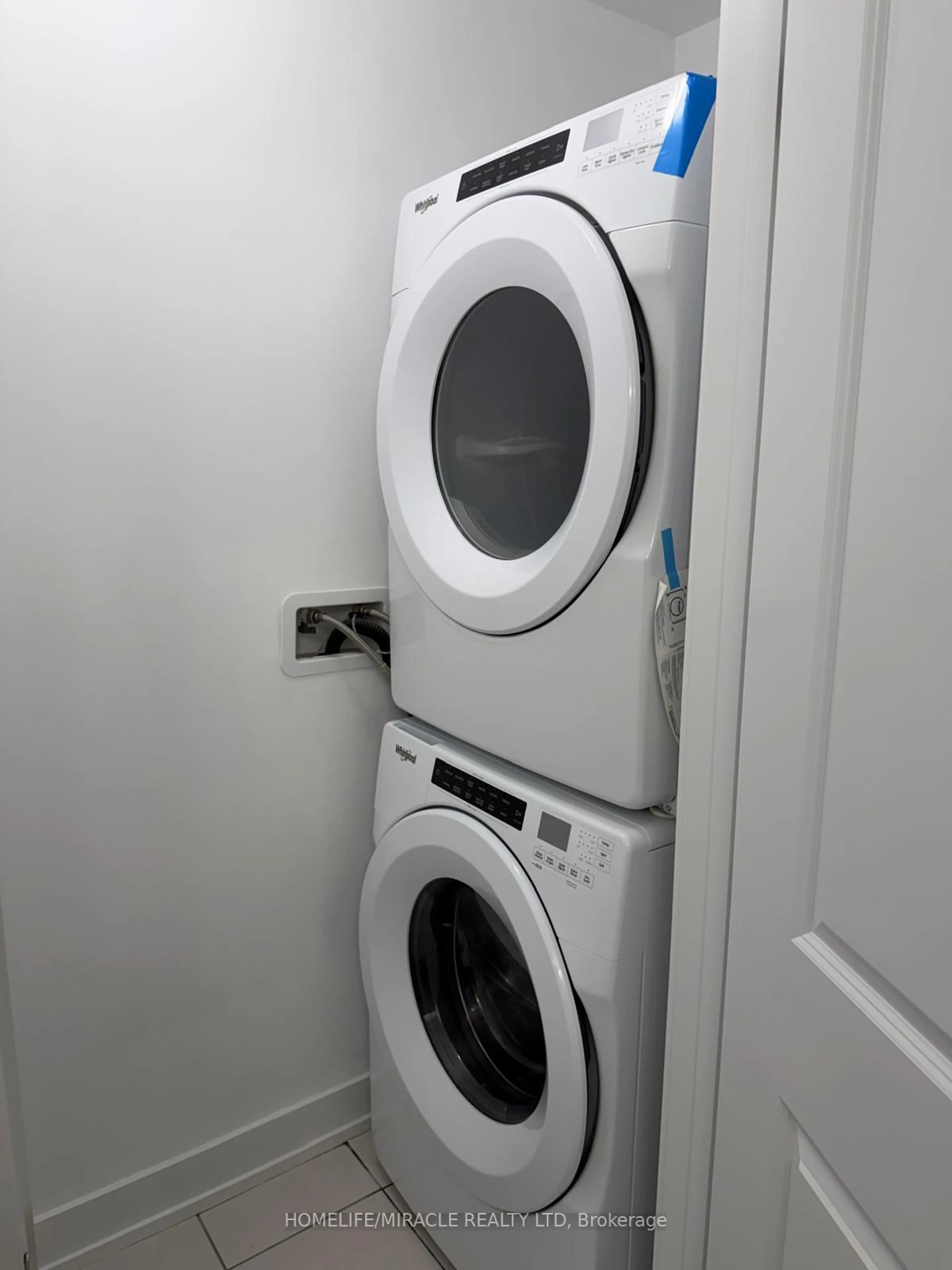 Laundry room for 9570 Islington Ave #L122, Vaughan Ontario L4H 5E8