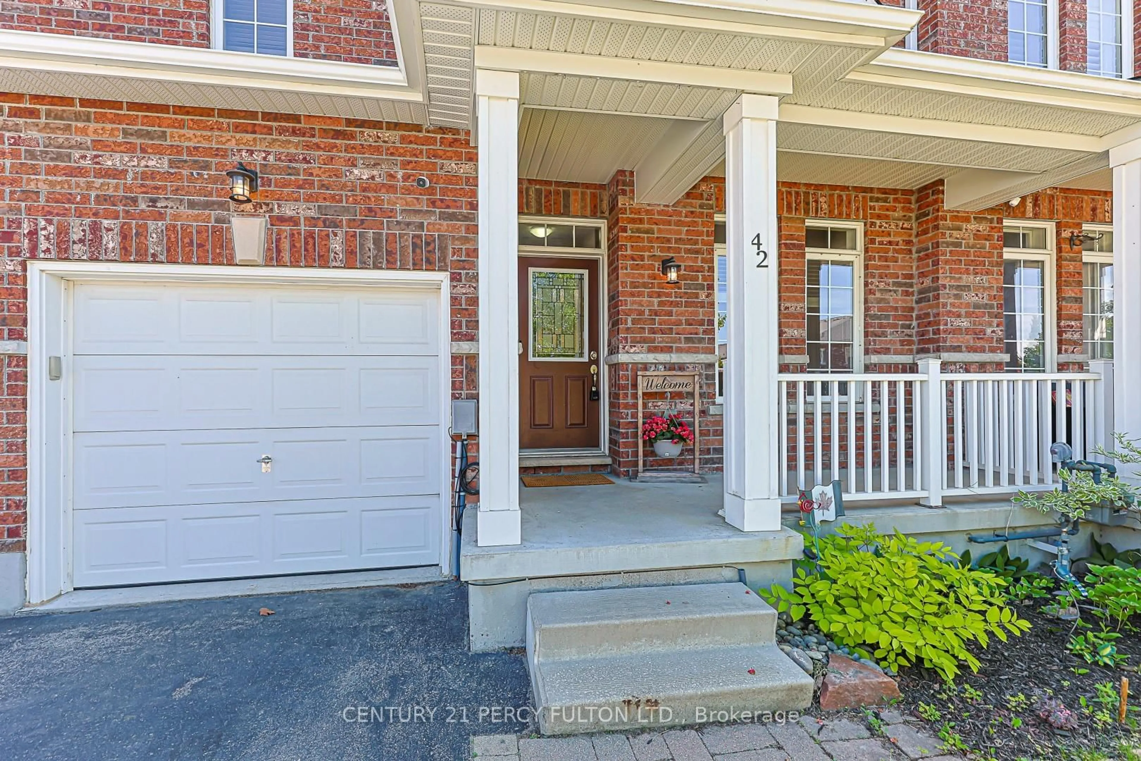 Unknown for 42 Arthur Case Cres, East Gwillimbury Ontario L0G 1M0