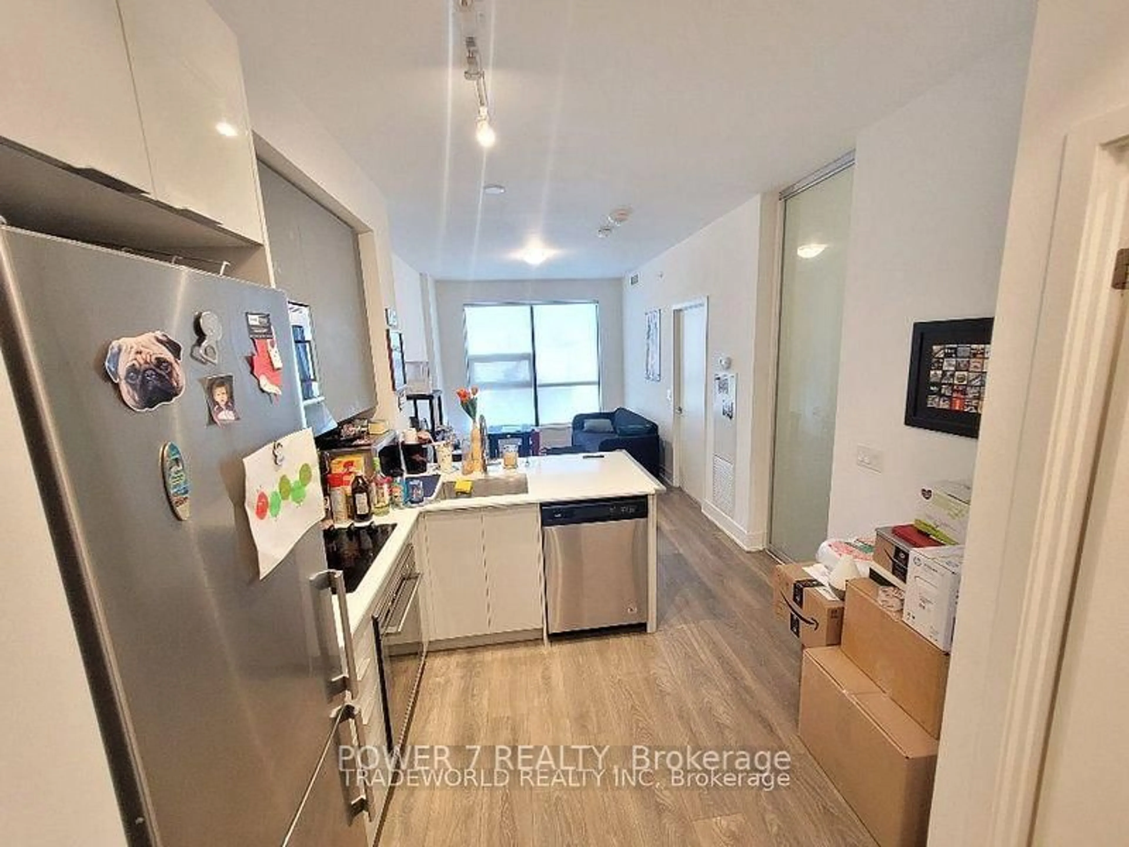 Open concept kitchen, unknown for 2908 Highway 7 Rd #319, Vaughan Ontario L4K 0K5