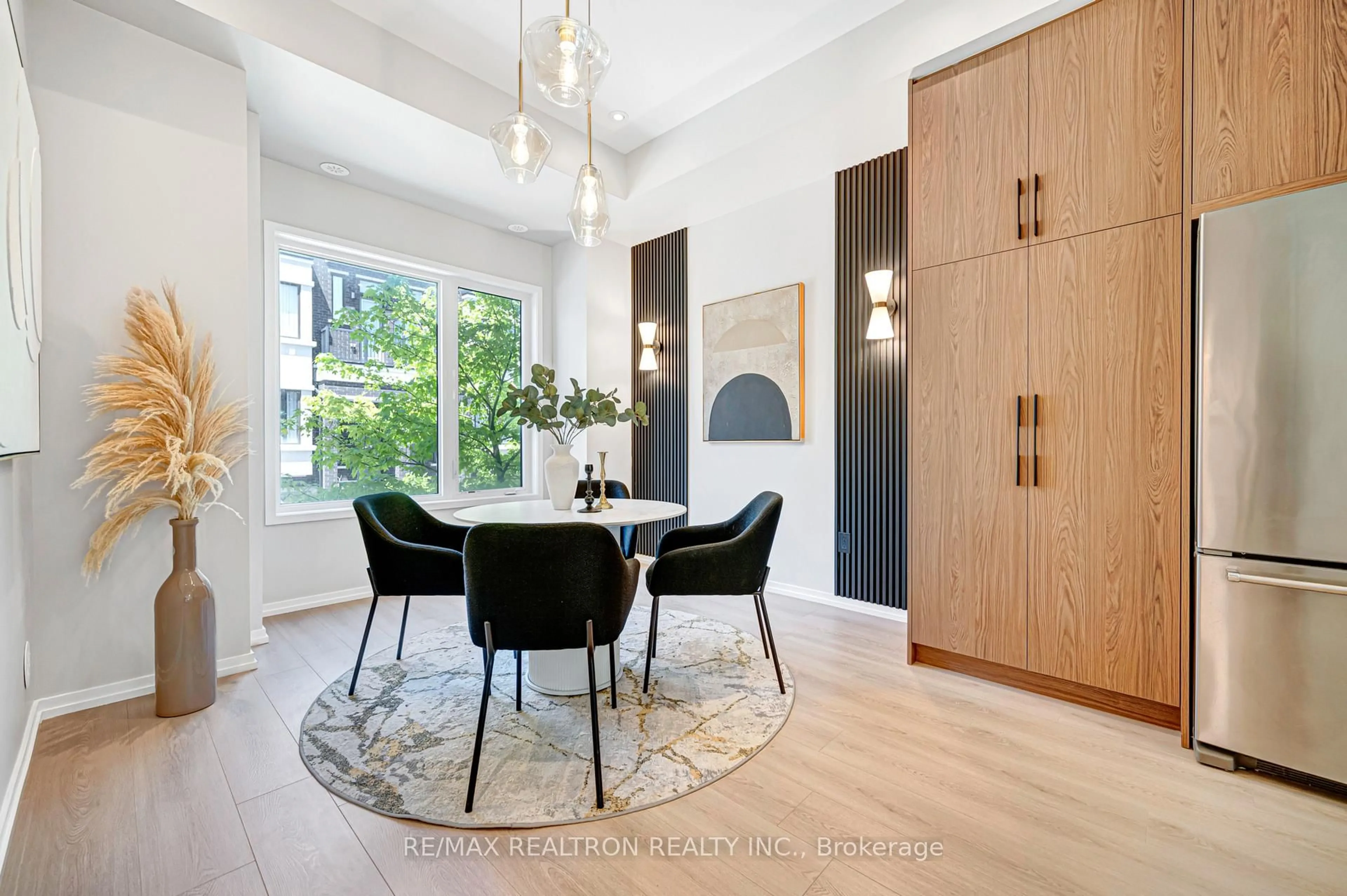 Dining room, unknown for 47 Lafferty Lane, Richmond Hill Ontario L4C 0Z8
